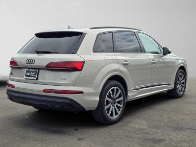 2023 Audi Q7 Premium Plus