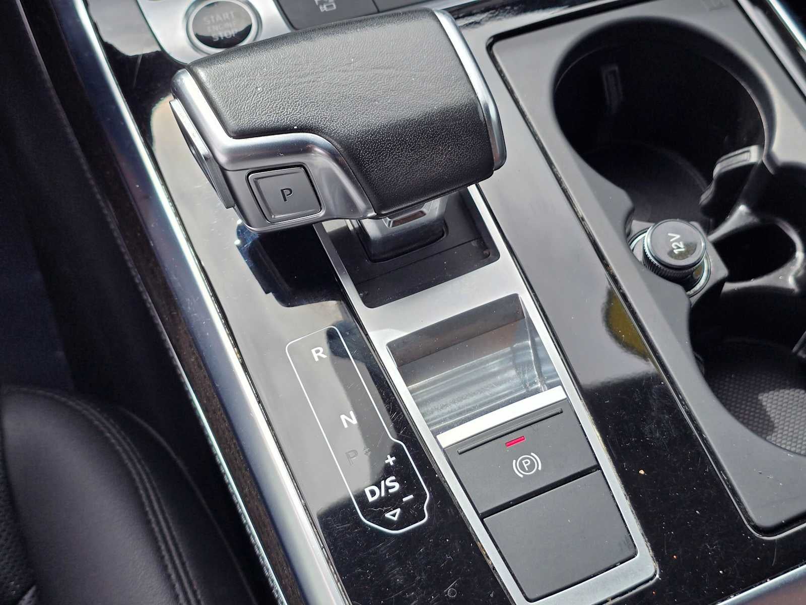2023 Audi Q7 Premium Plus
