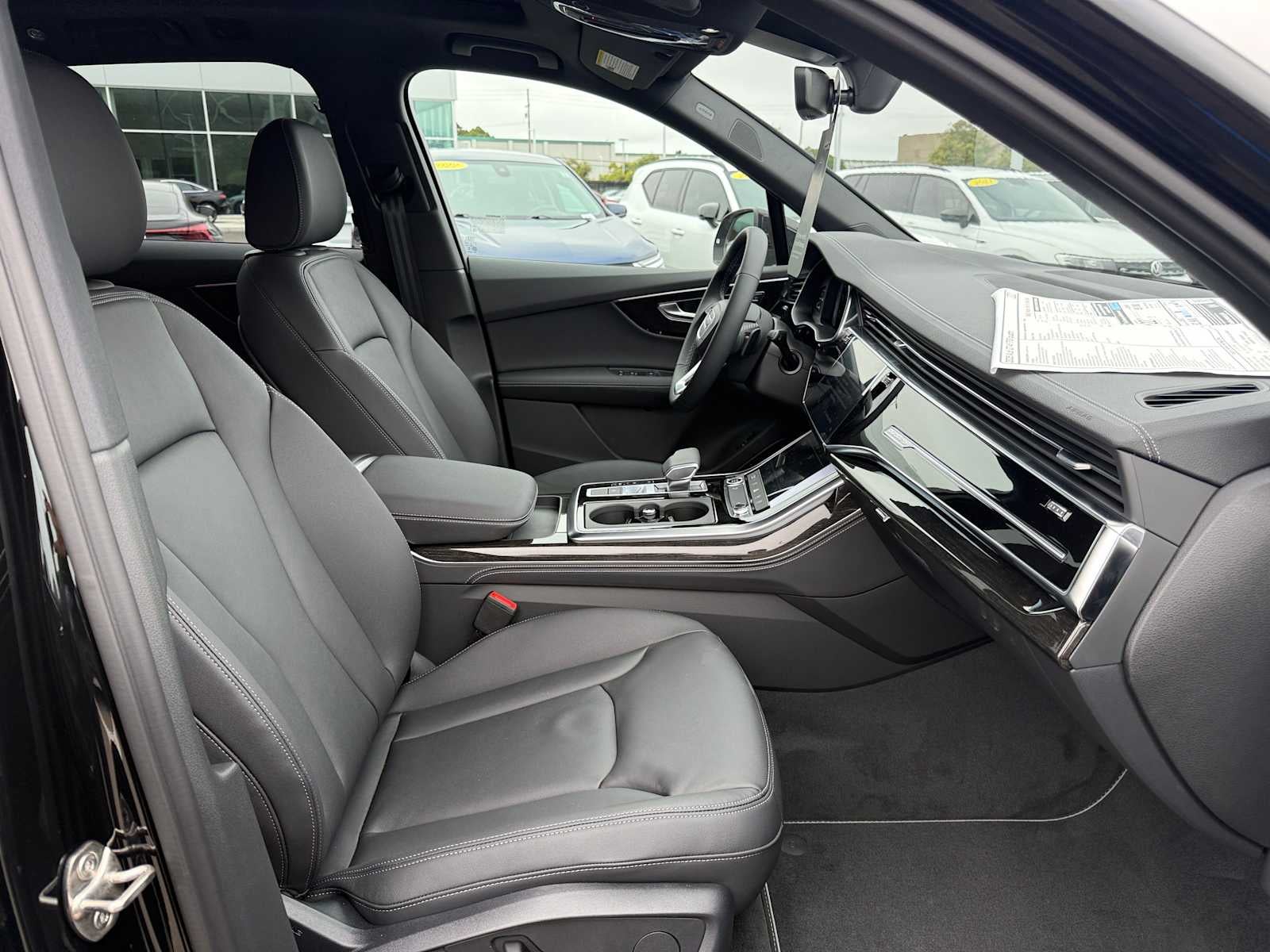 2025 Audi Q7 Premium Plus