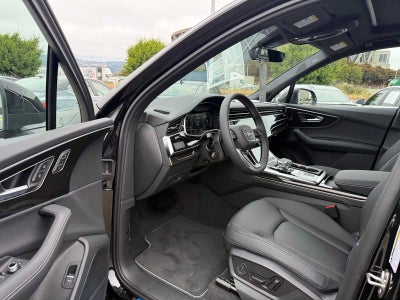 2025 Audi Q7 Premium Plus