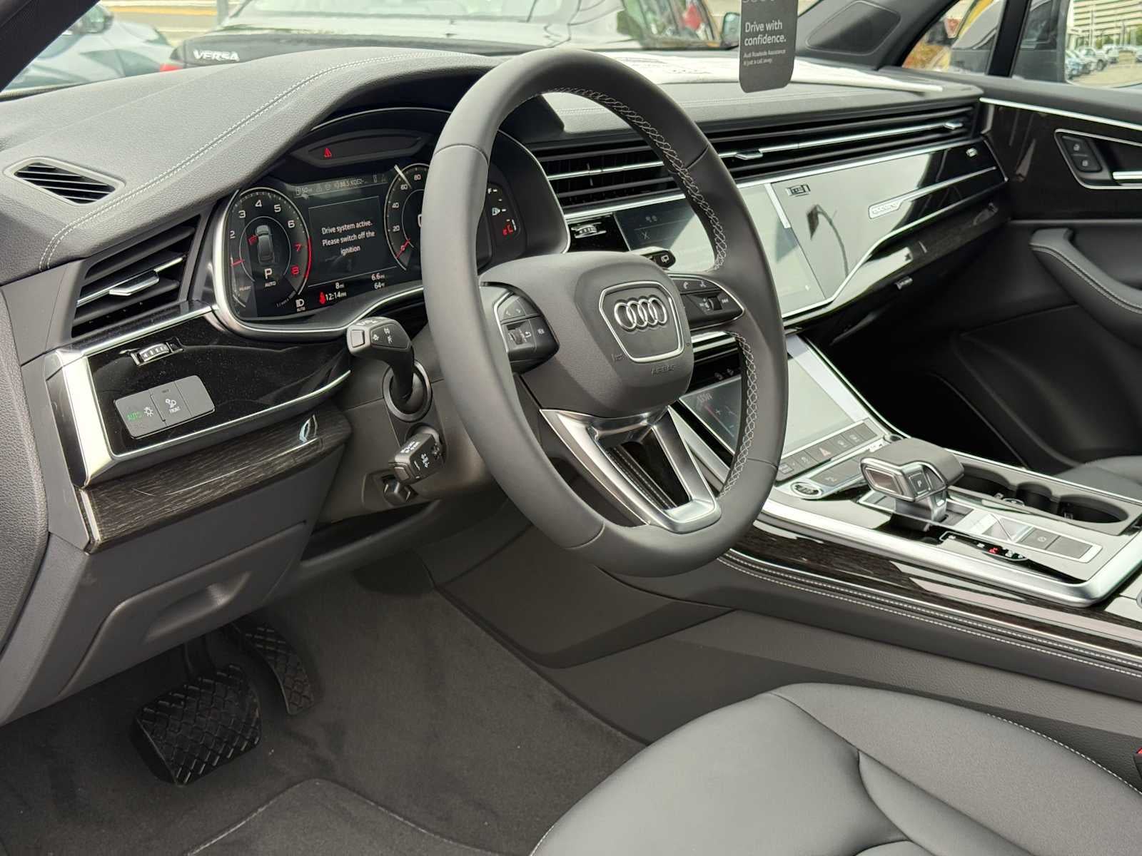 2025 Audi Q7 Premium Plus