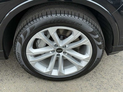 2025 Audi Q7 Premium Plus