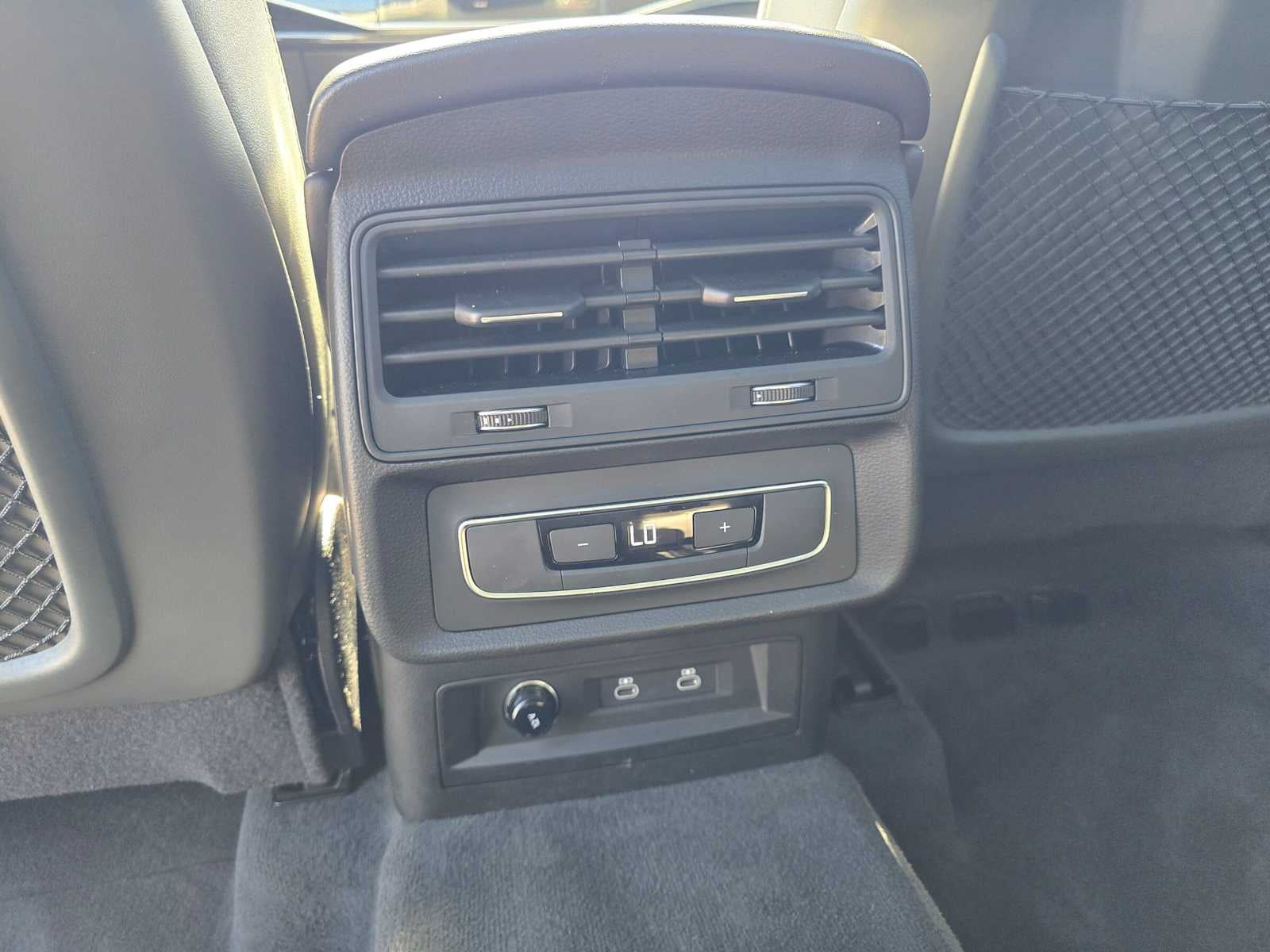 2026 Audi Q7 Premium Plus