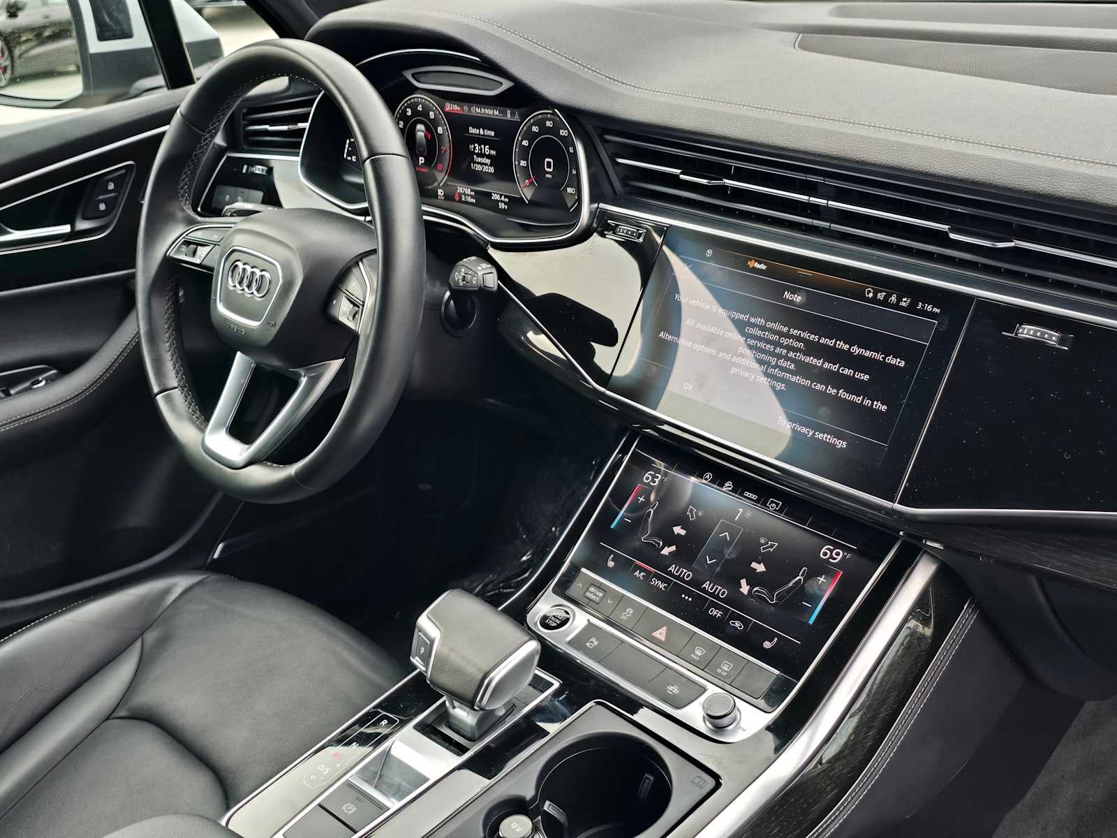 2025 Audi Q7 Premium Plus