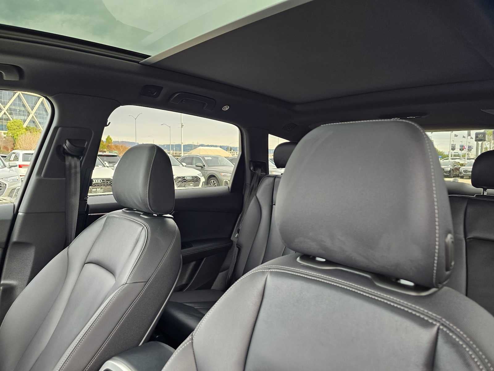 2025 Audi Q7 Premium Plus