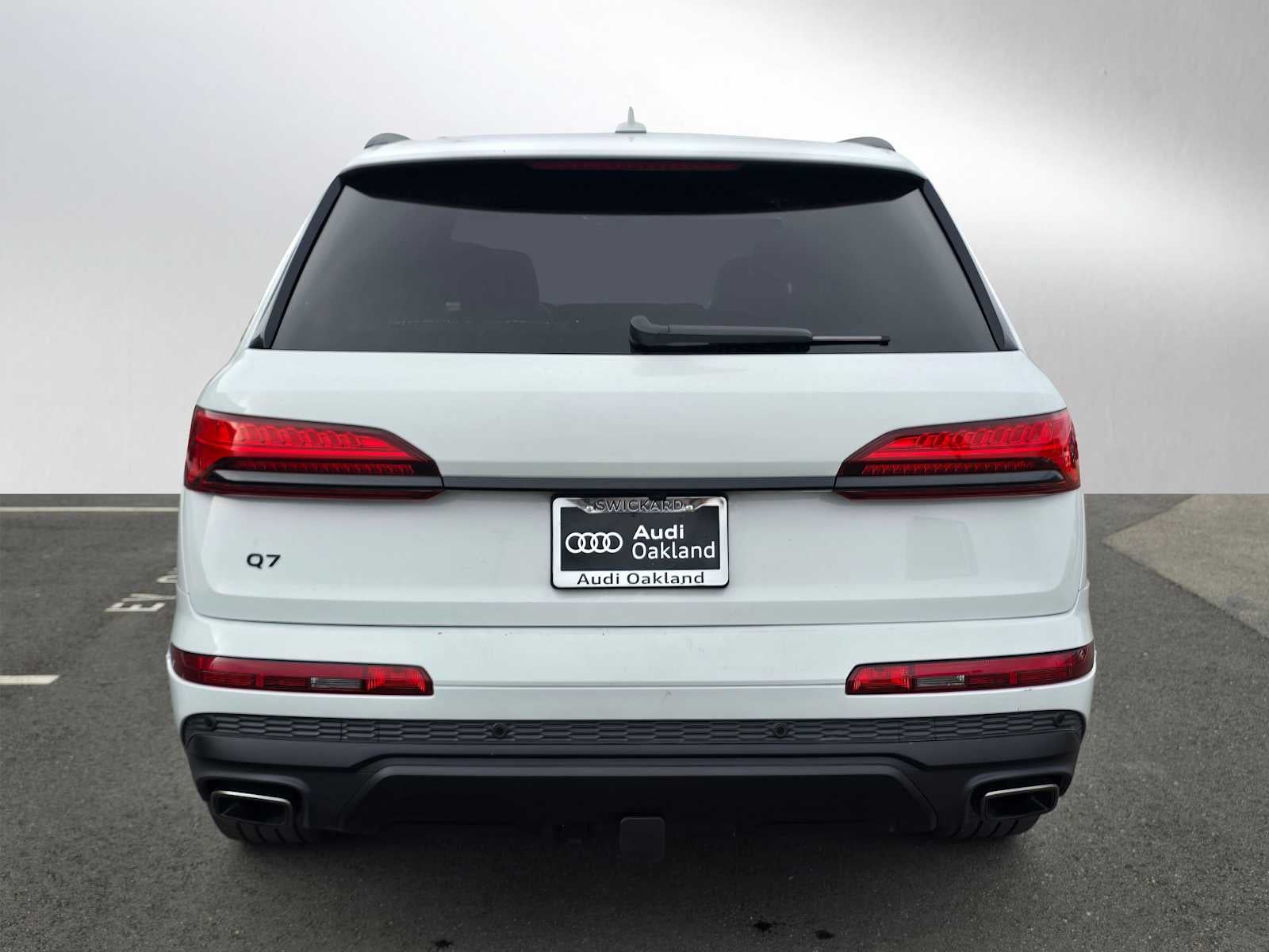 2025 Audi Q7 Premium Plus