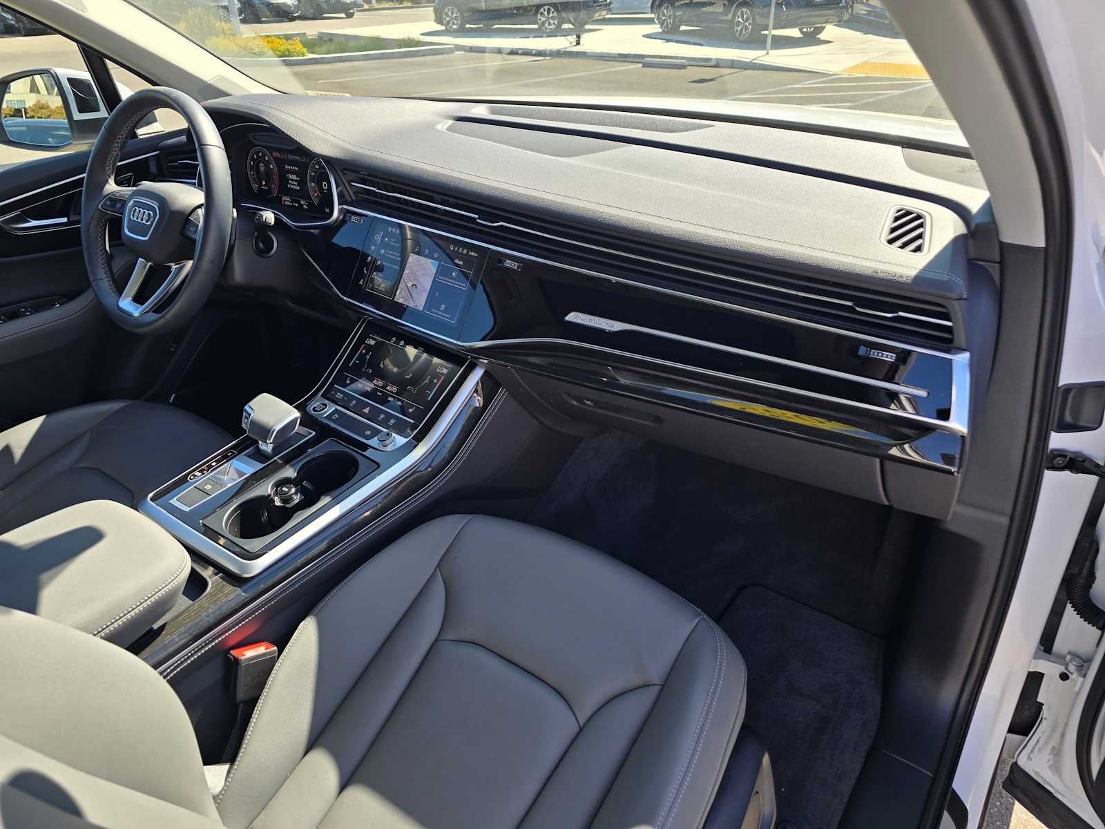 2025 Audi Q7 Premium Plus