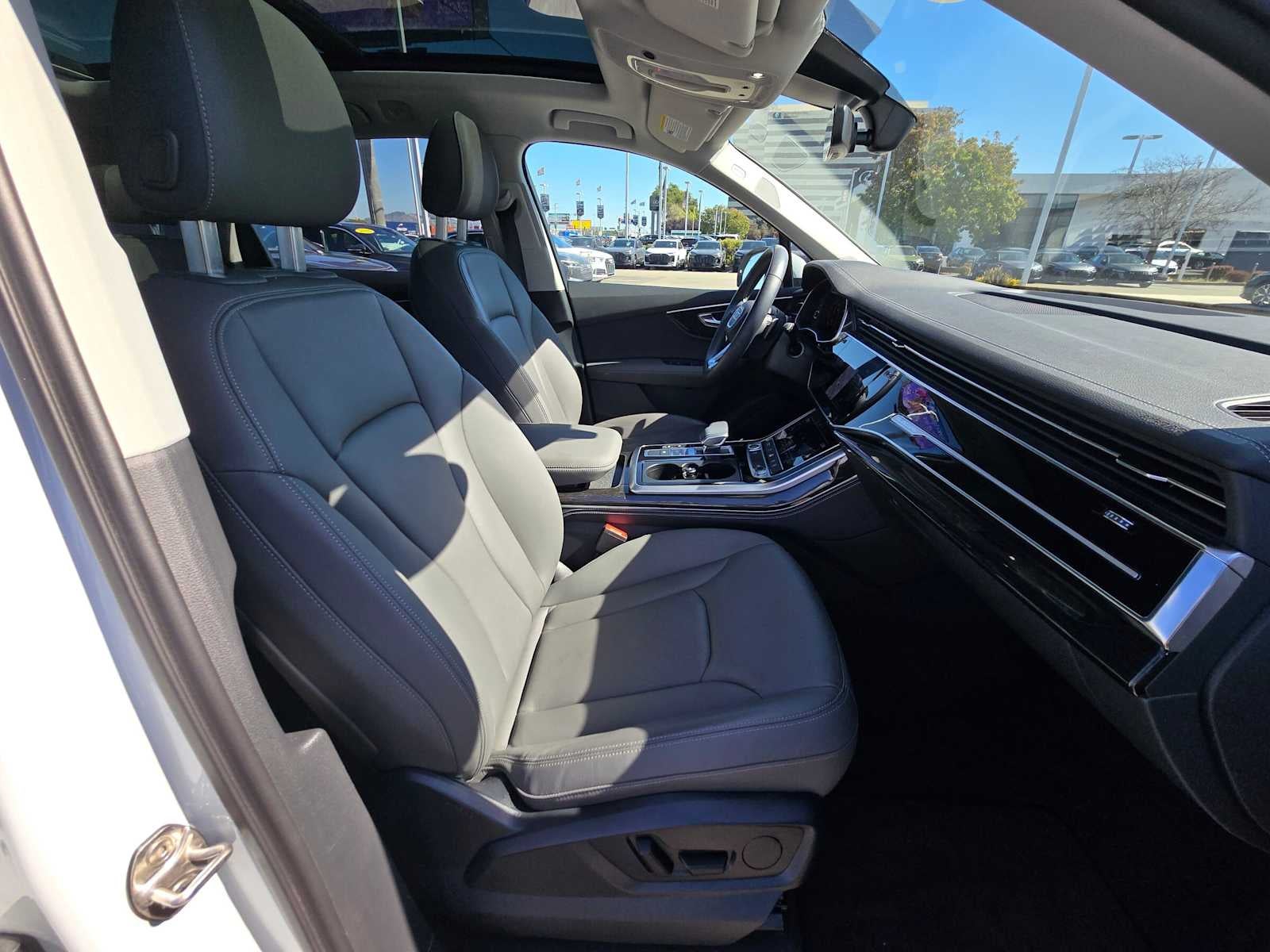 2025 Audi Q7 Premium Plus