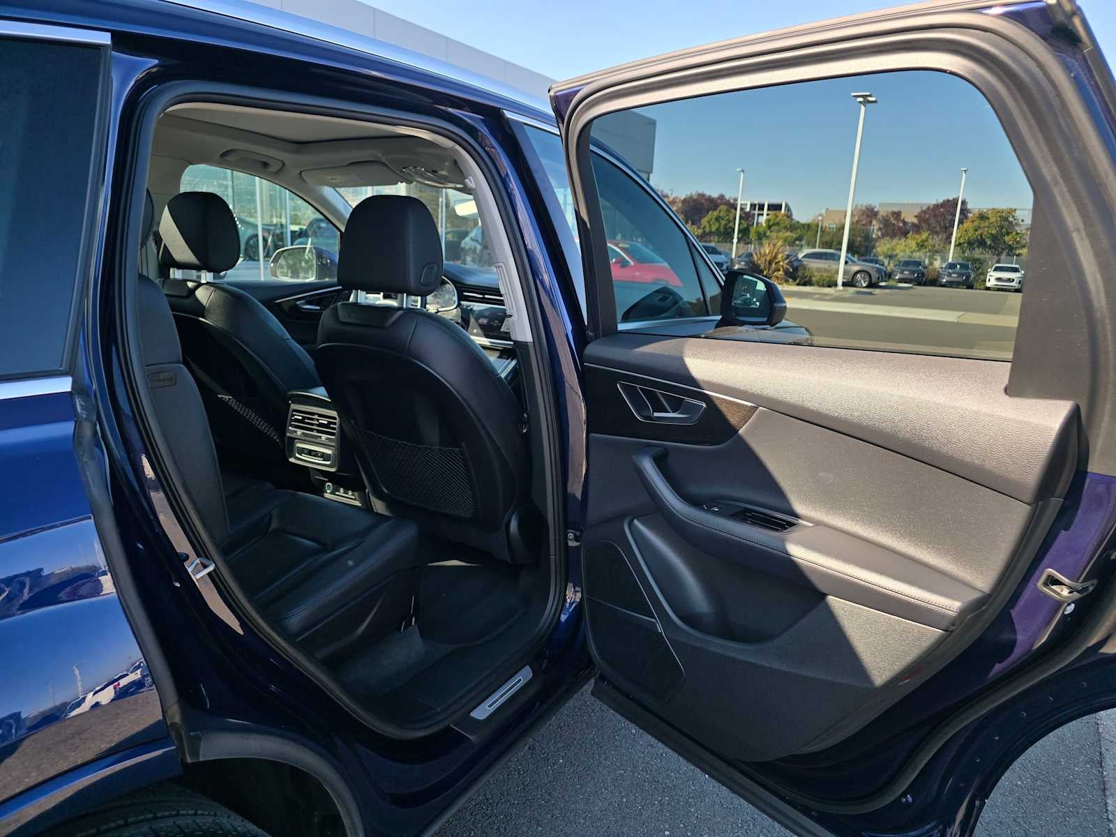 2024 Audi Q7 Premium Plus