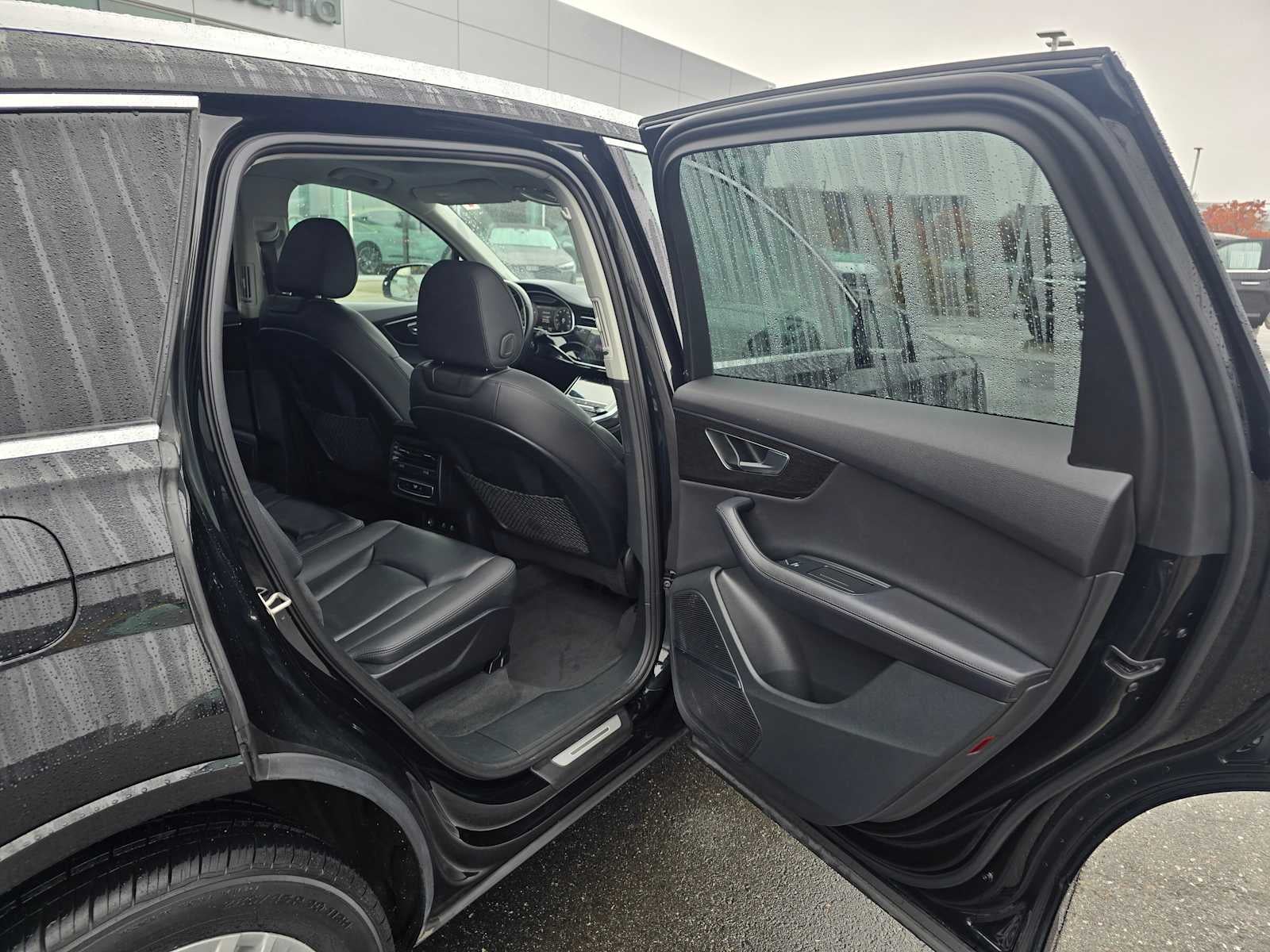 2024 Audi Q7 Premium Plus