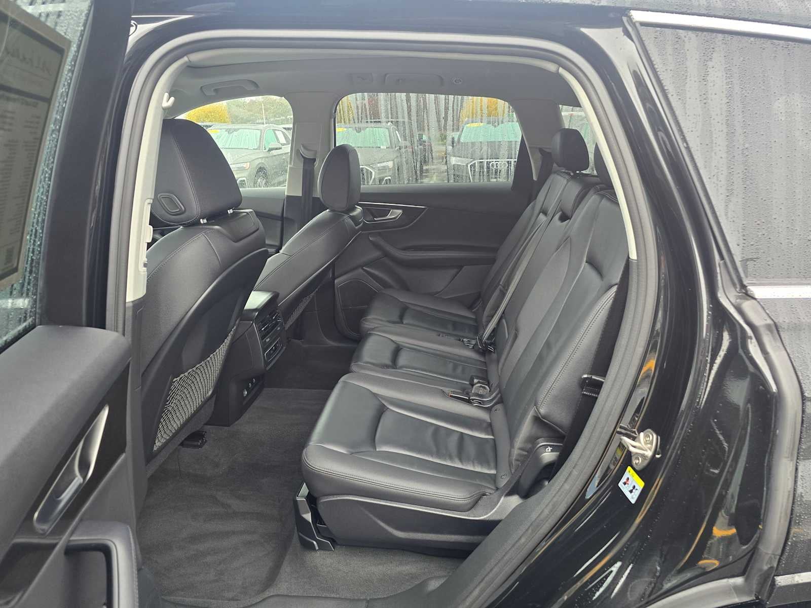 2024 Audi Q7 Premium Plus