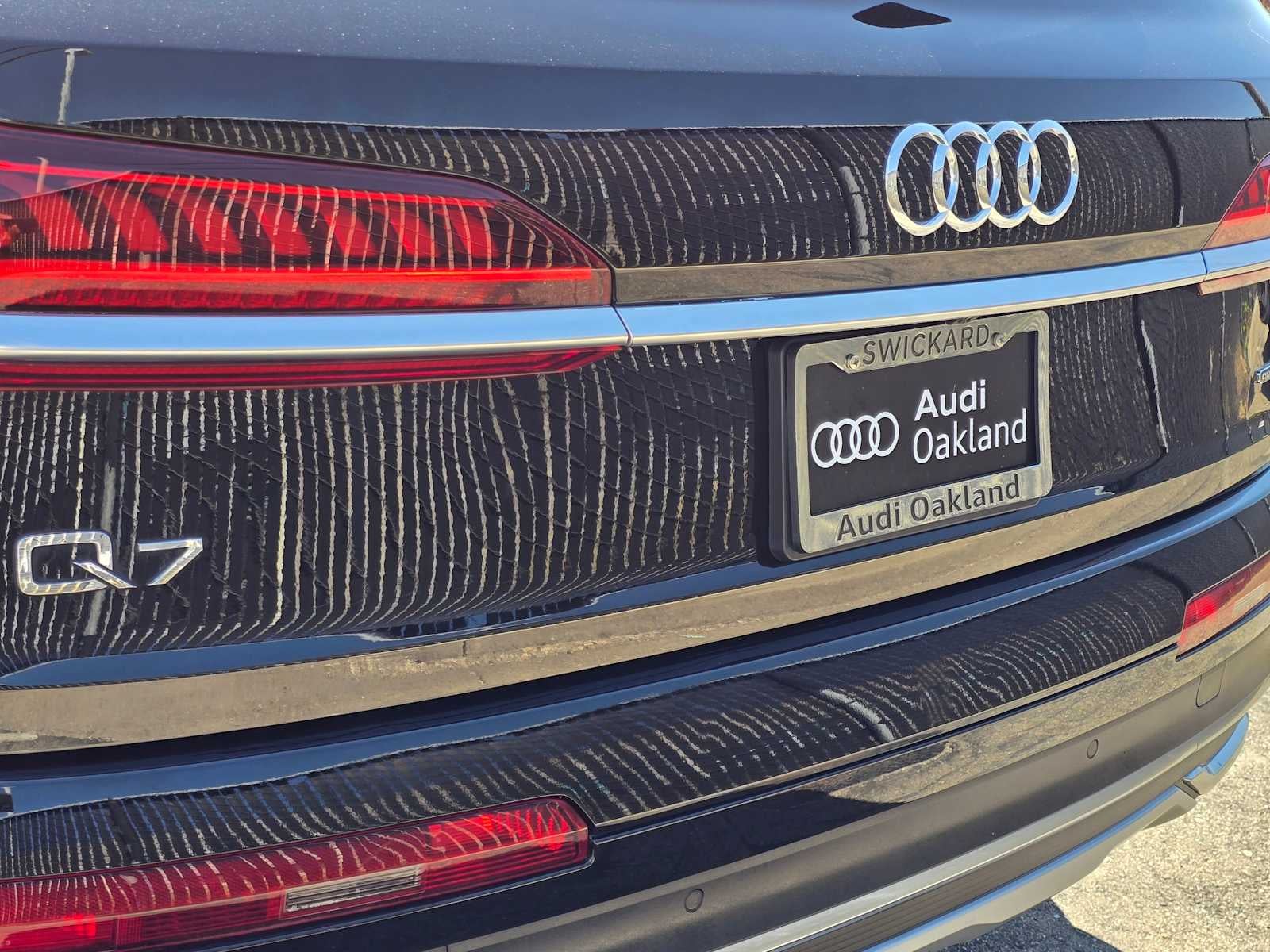 2023 Audi Q7 Premium Plus