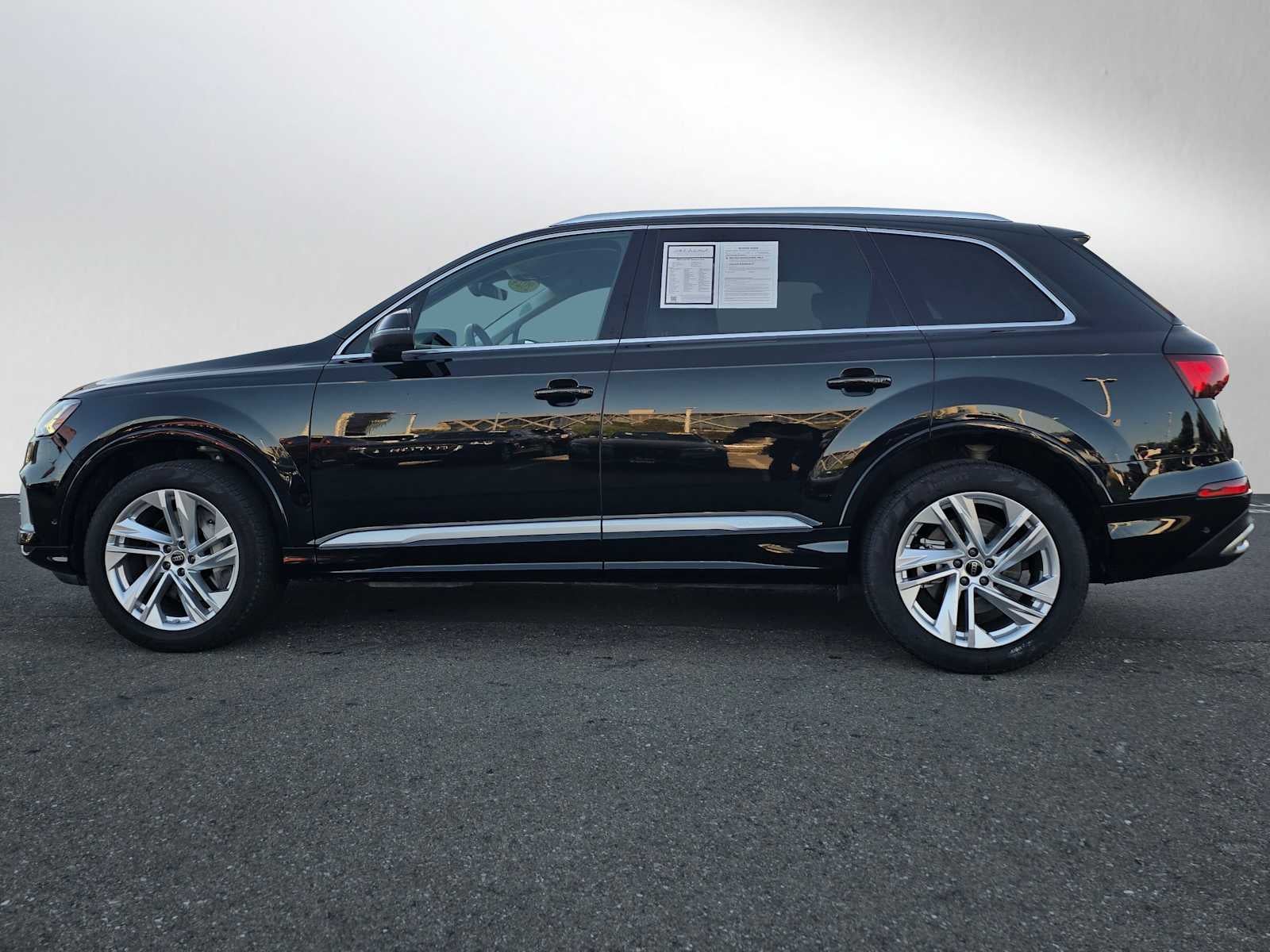 2024 Audi Q7 Premium Plus