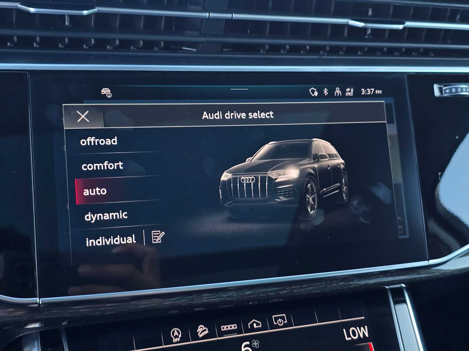 2024 Audi Q7 Premium Plus