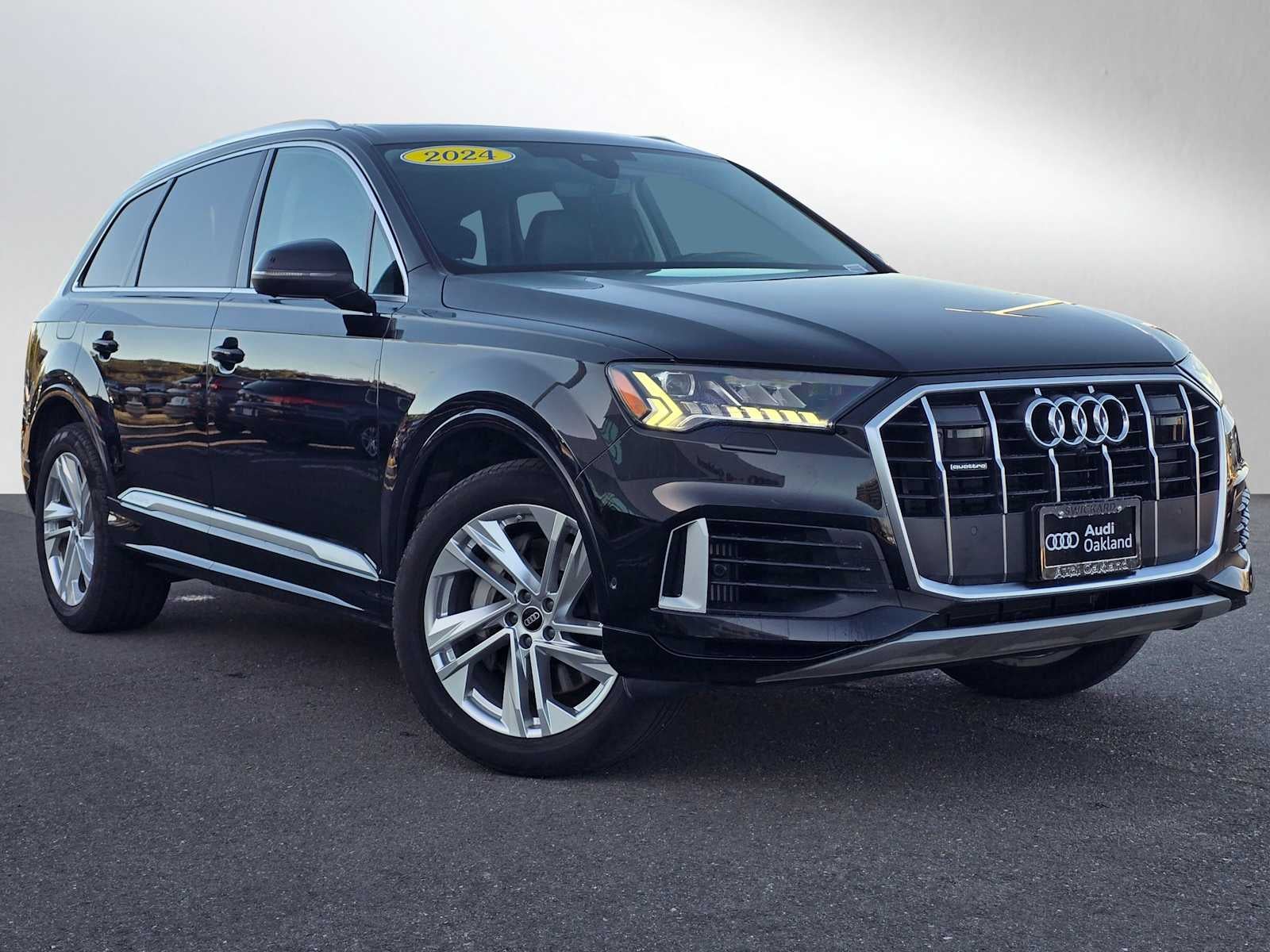2024 Audi Q7 Premium Plus