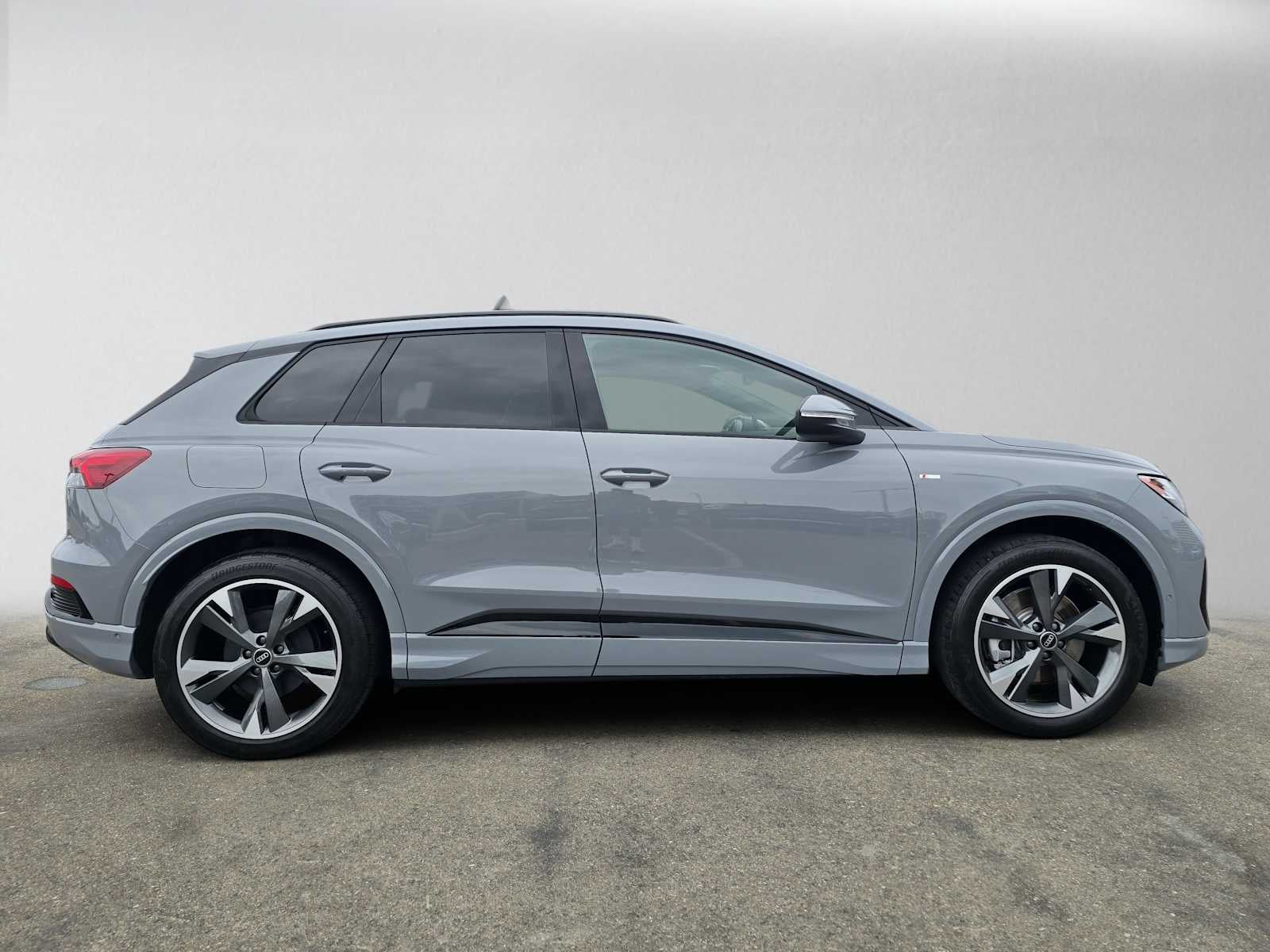 2024 Audi Q4 e-tron Prestige