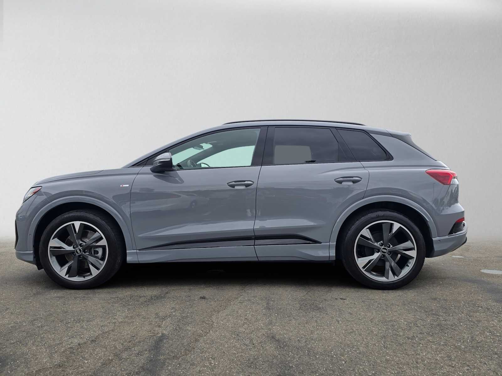 2024 Audi Q4 e-tron Prestige