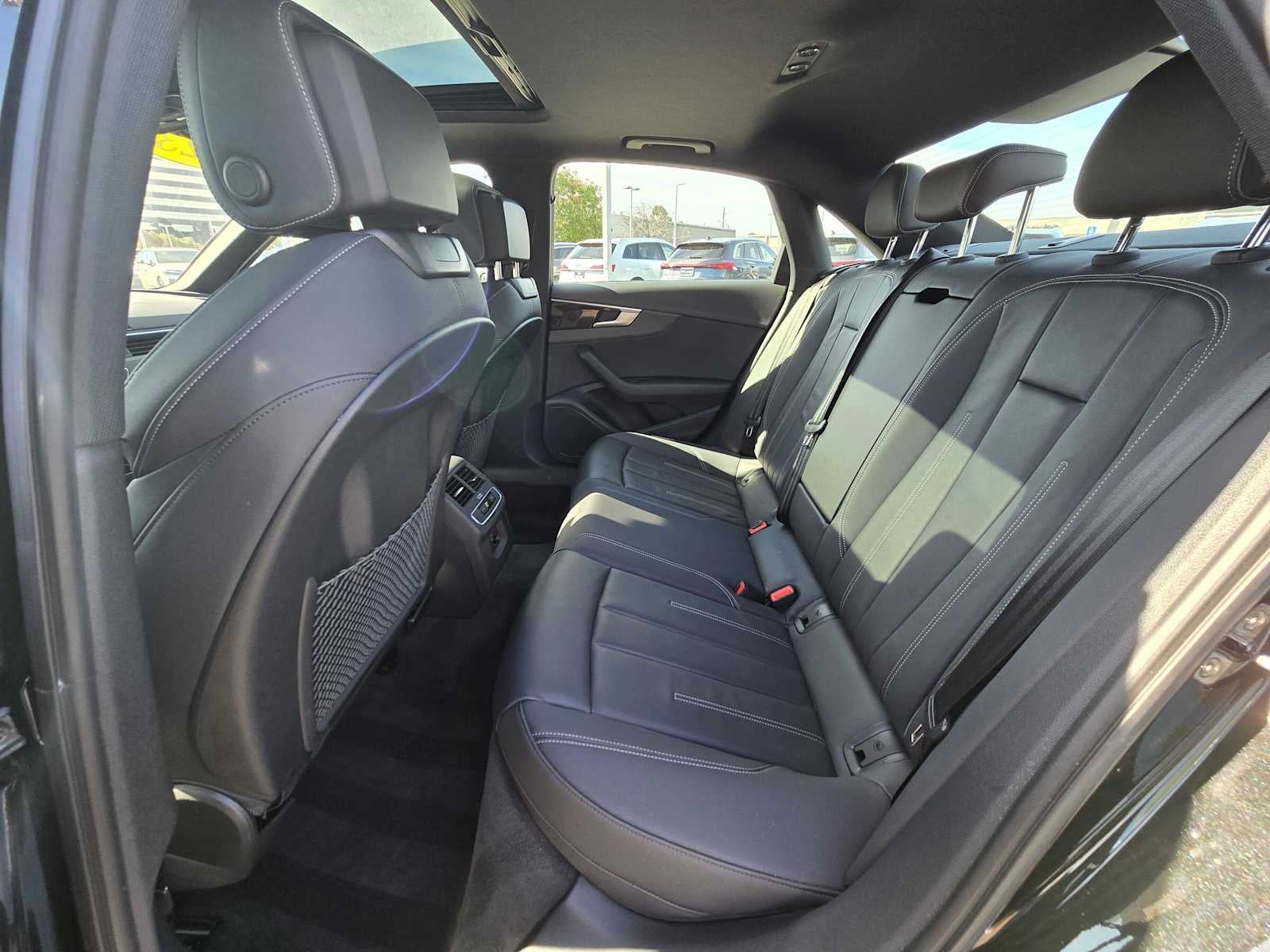 2023 Audi A4 Sedan S line Premium
