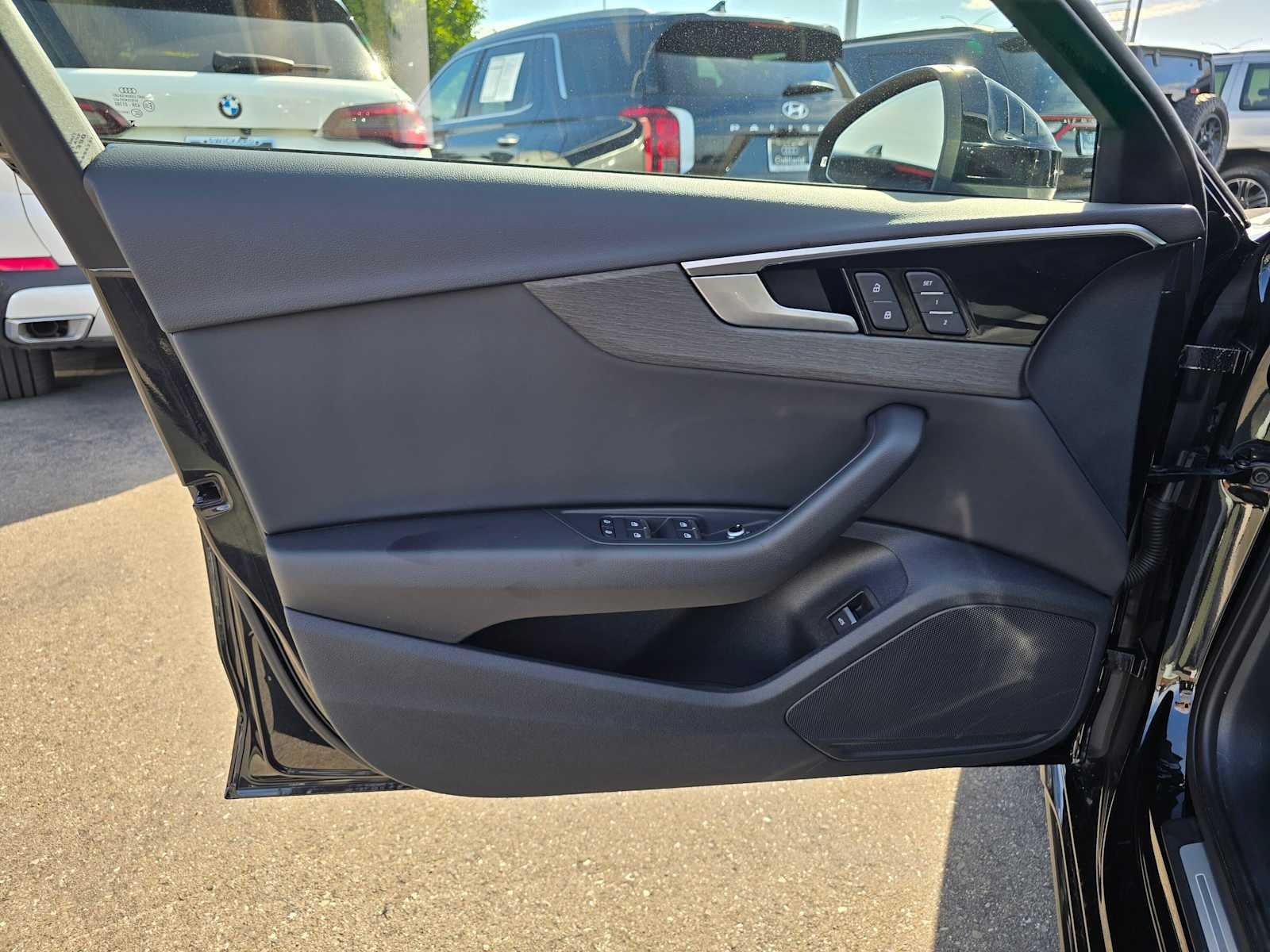 2023 Audi A4 Sedan S line Premium