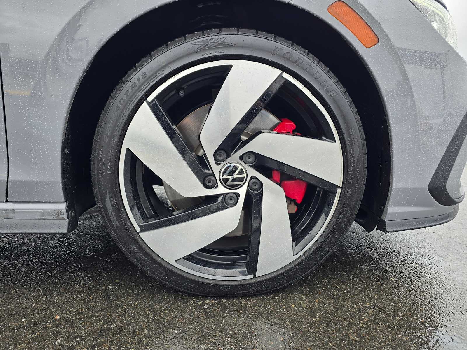 2024 Volkswagen Golf GTI S