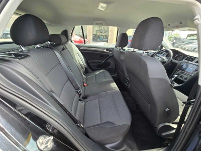 2017 Volkswagen e-Golf SE