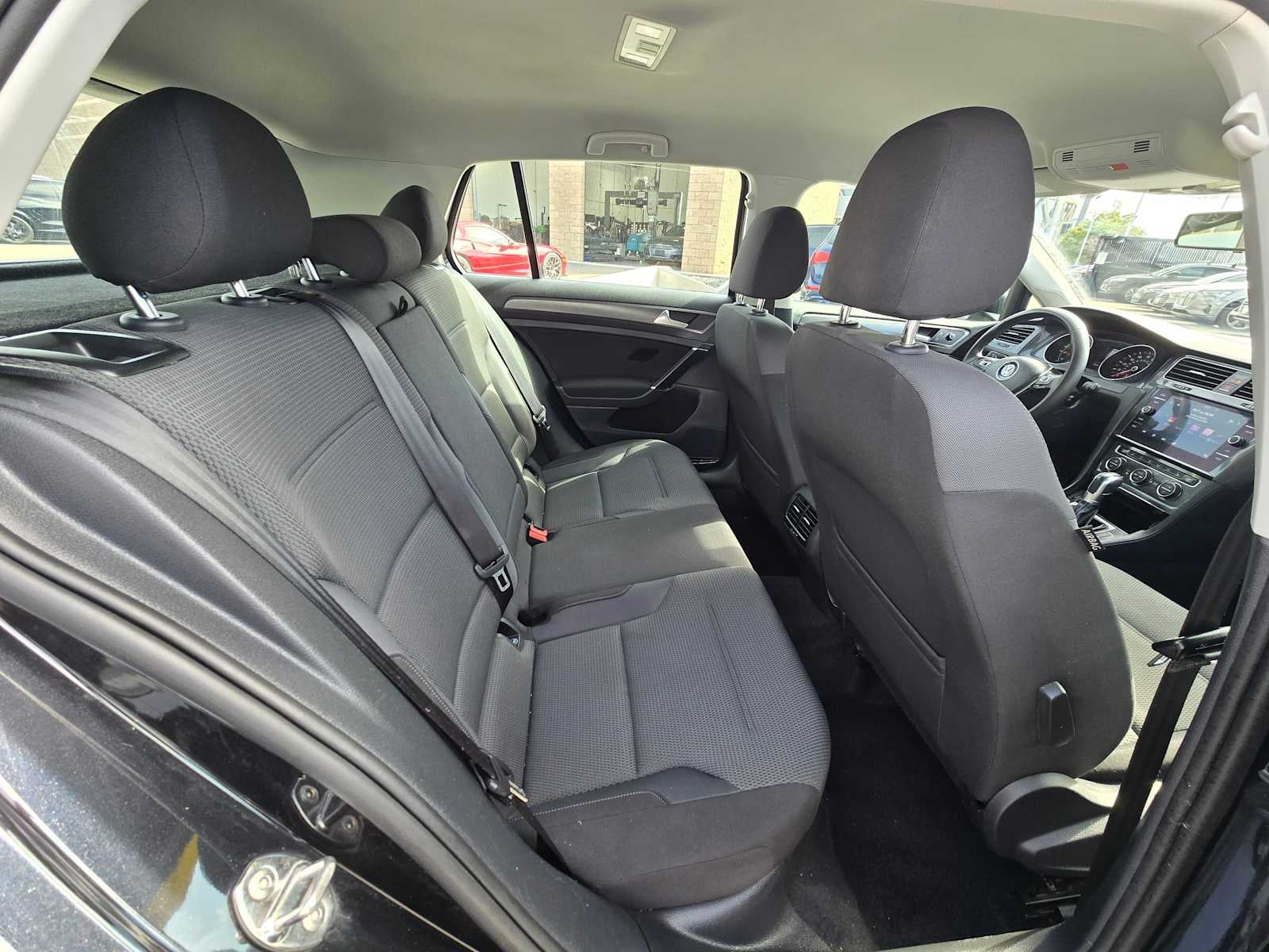 2017 Volkswagen e-Golf SE