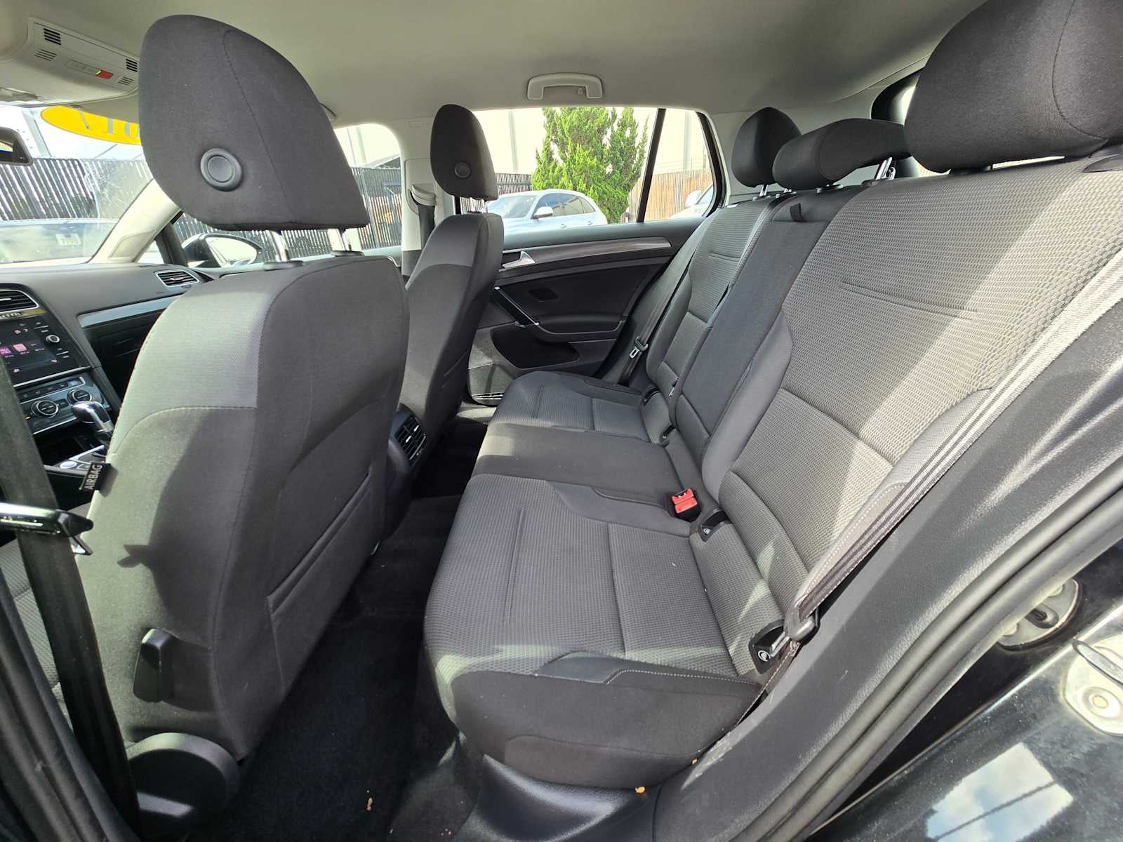 2017 Volkswagen e-Golf SE