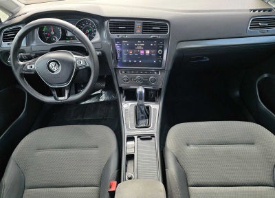 2017 Volkswagen e-Golf SE