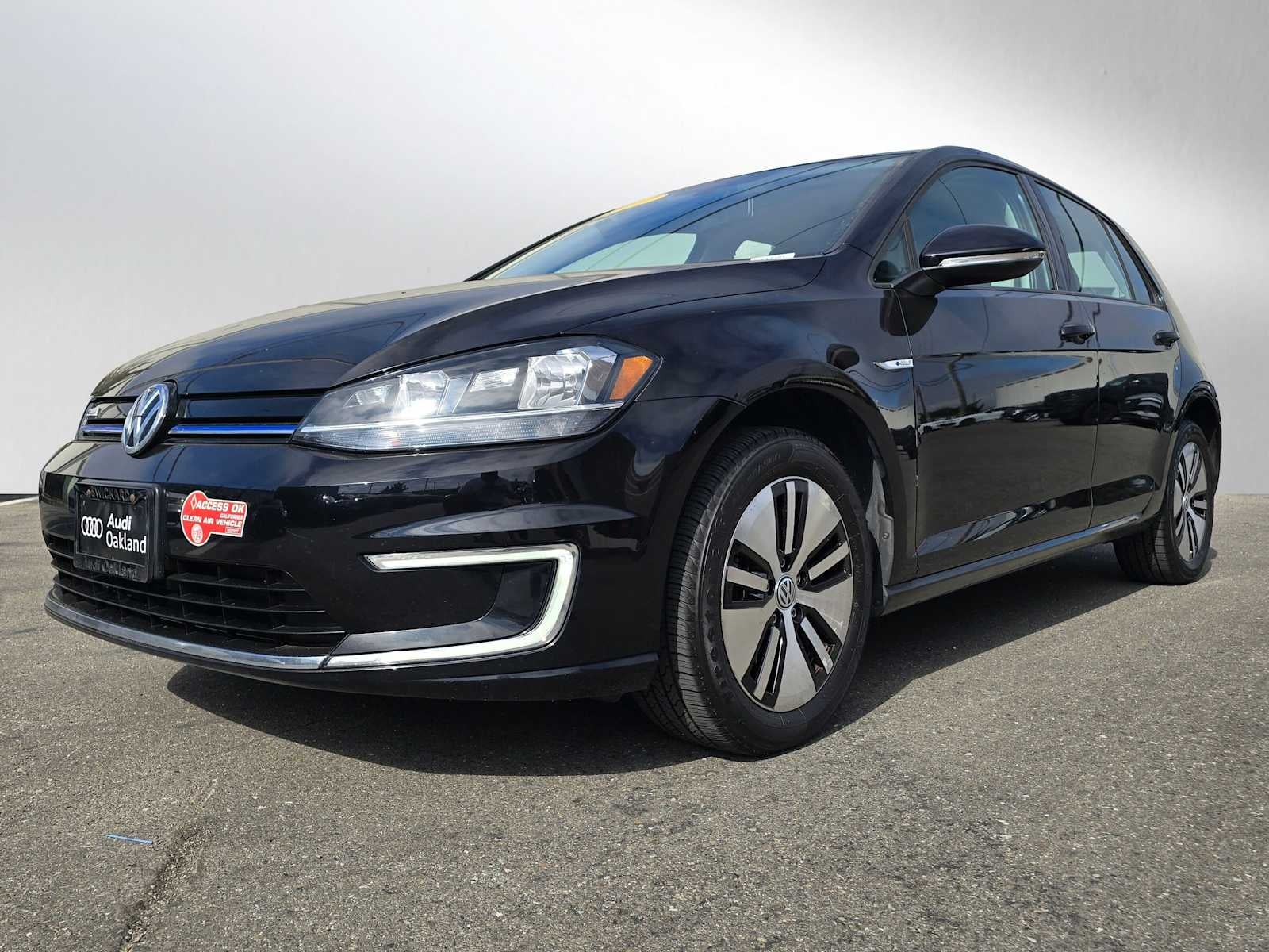 2017 Volkswagen e-Golf SE