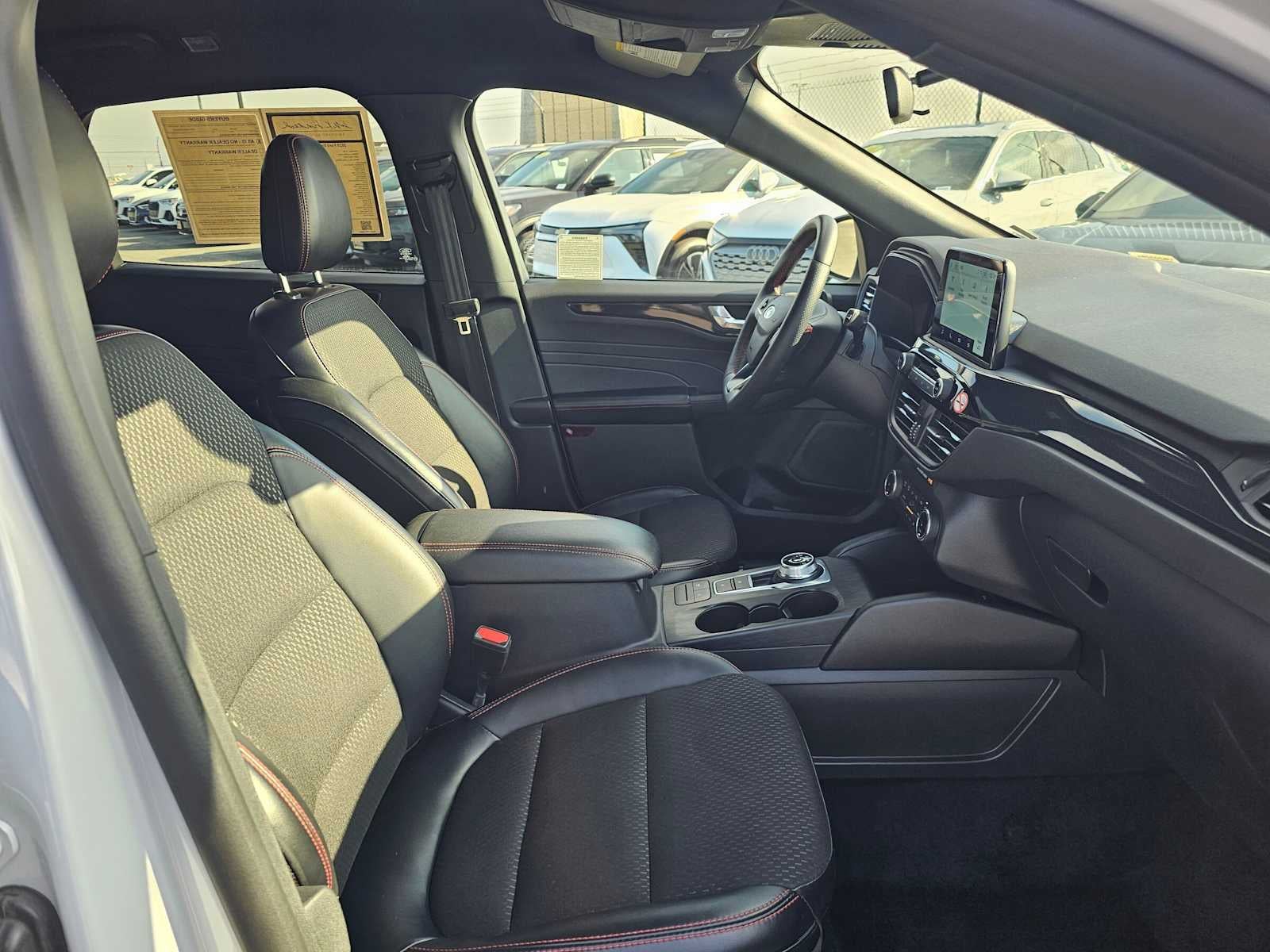 2025 Ford Escape ST-Line Select