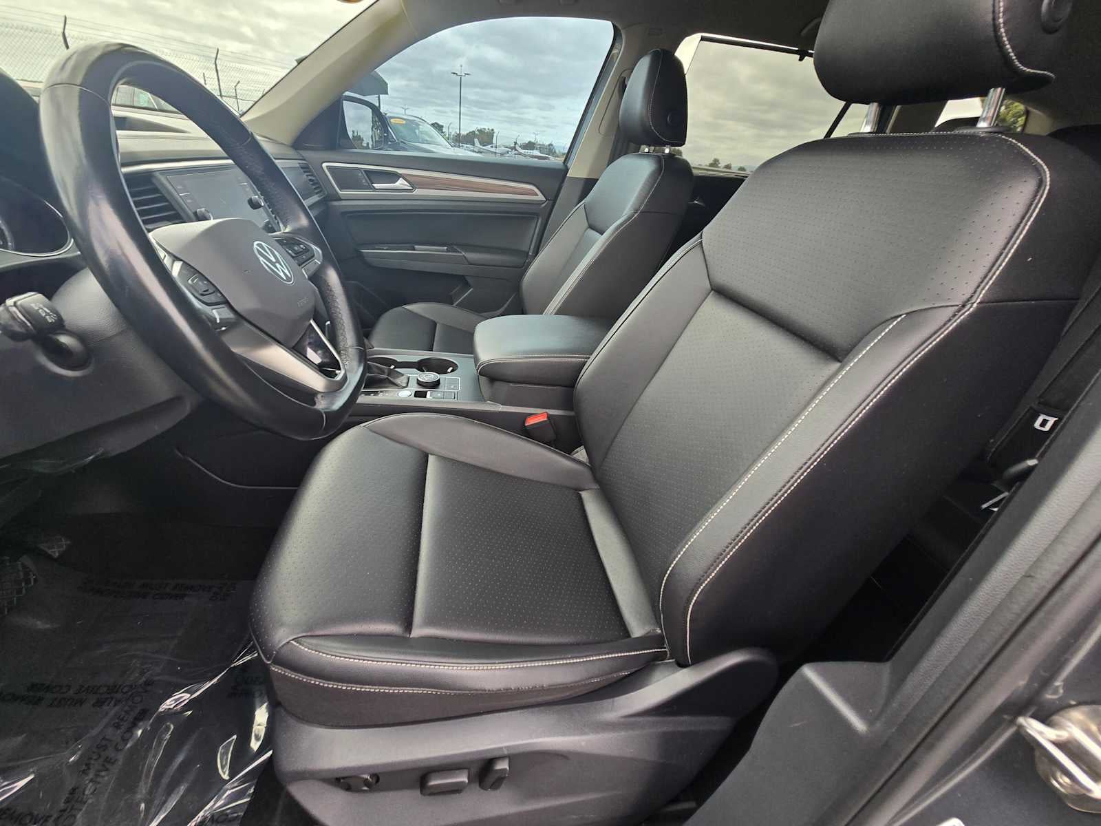 2021 Volkswagen Atlas 3.6L V6 SE w/Technology