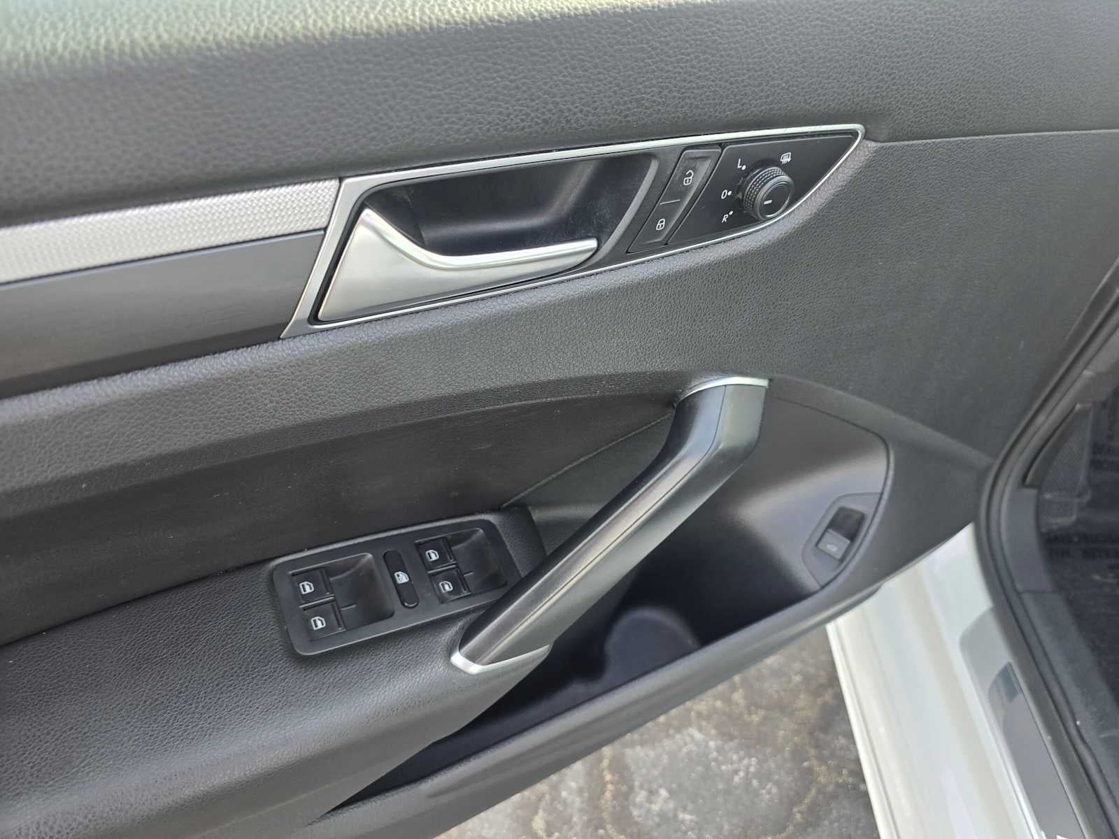 2018 Volkswagen Passat 2.0T S