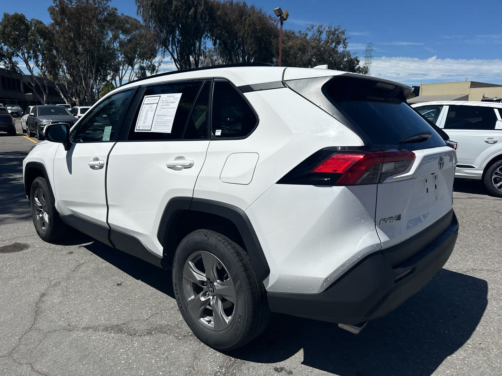 2024 Toyota RAV4 XLE