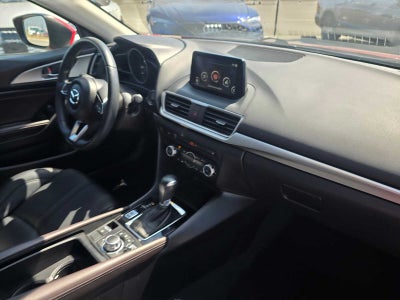 2017 Mazda Mazda3 5-Door Touring 2.5