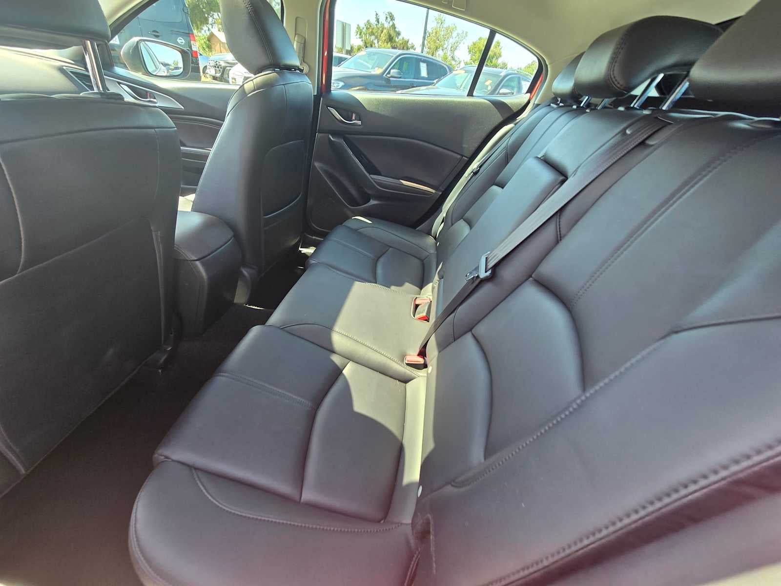 2017 Mazda Mazda3 5-Door Touring 2.5