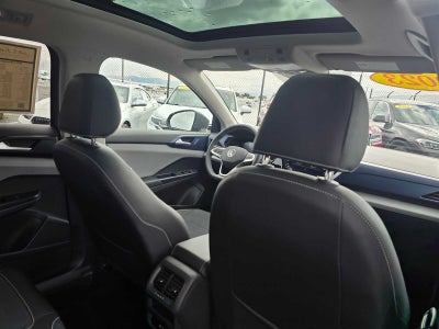 2023 Volkswagen Taos SE