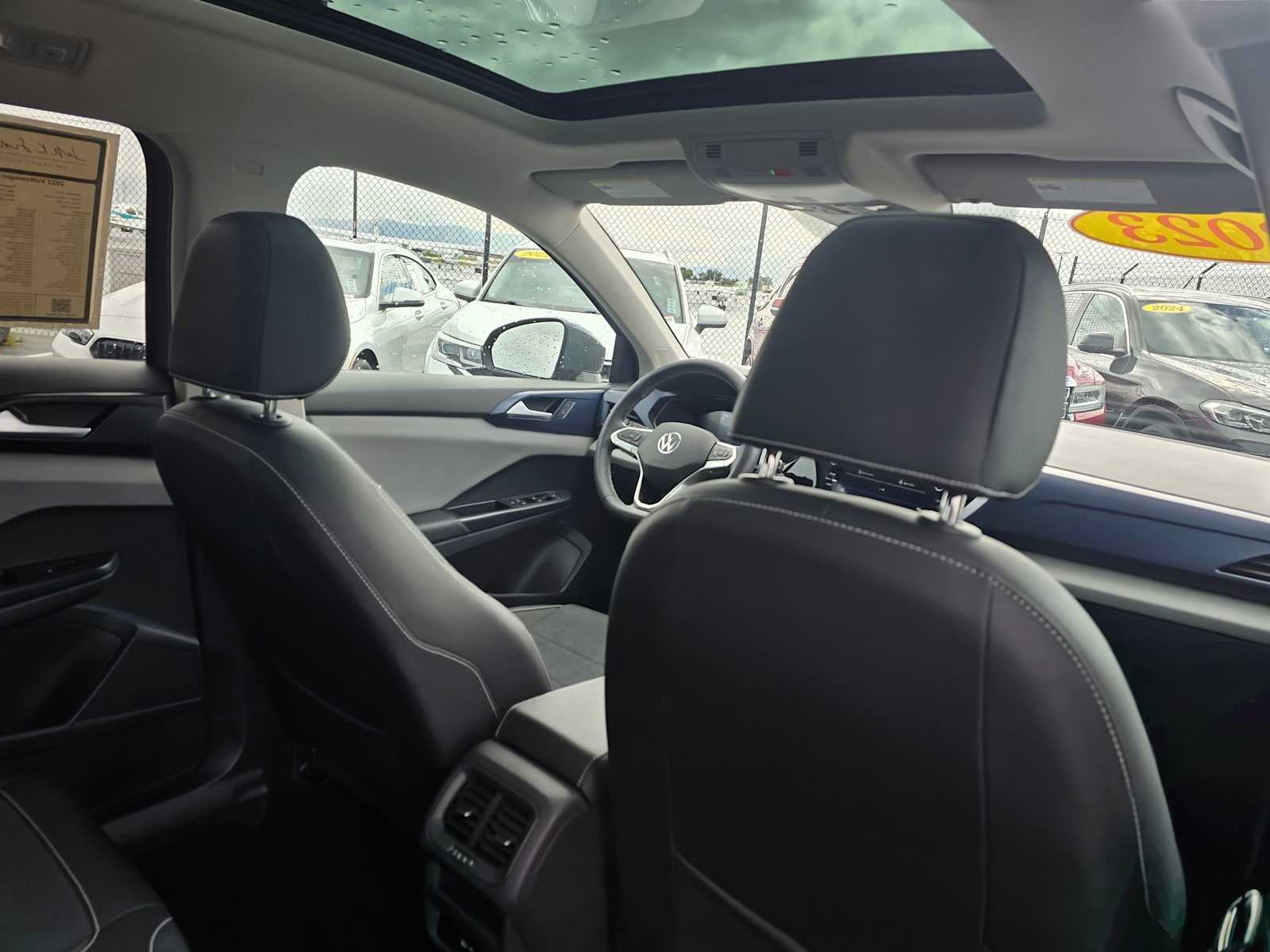 2023 Volkswagen Taos SE