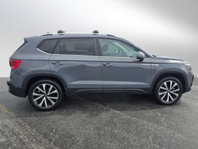 2023 Volkswagen Taos SE