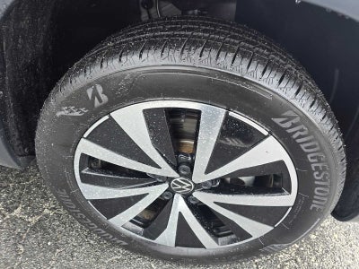 2023 Volkswagen Taos SE