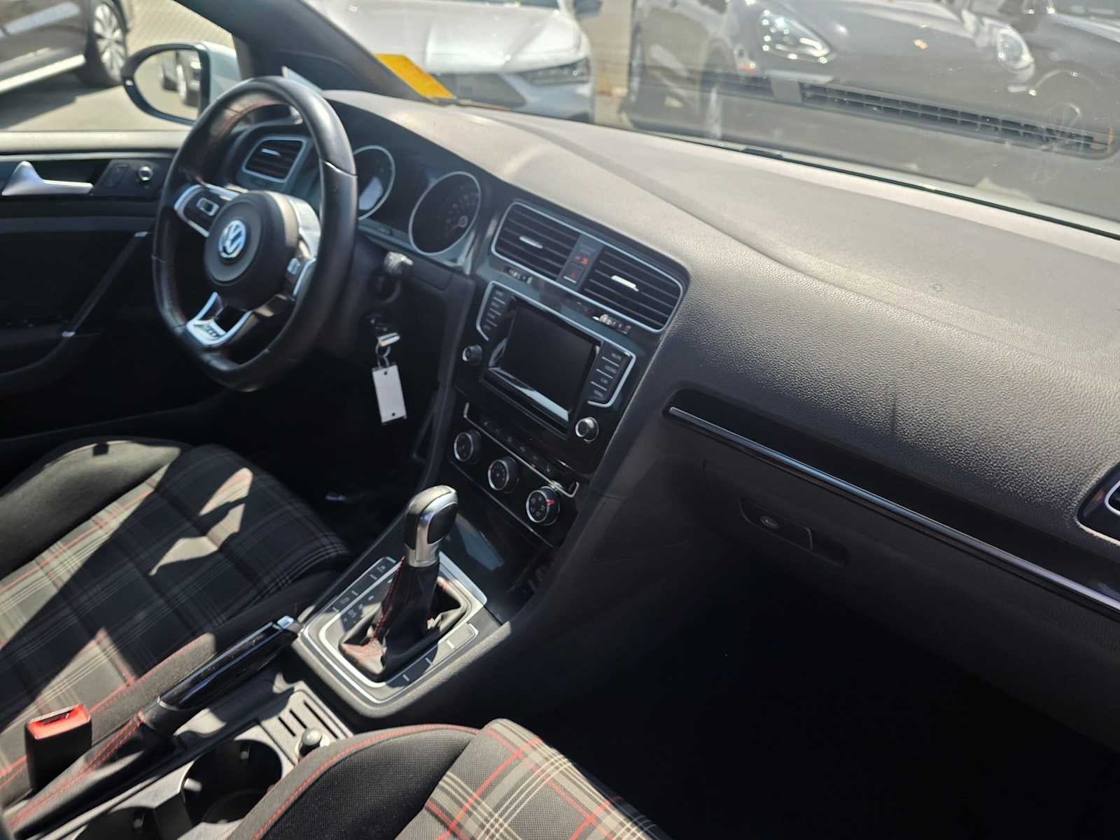 2015 Volkswagen Golf GTI SE