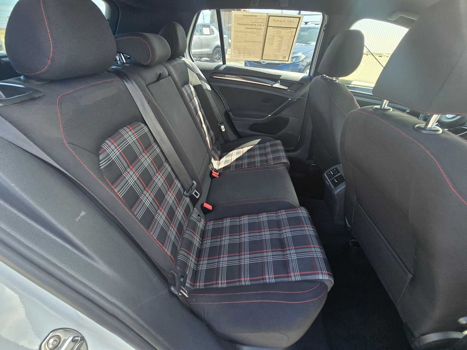 2015 Volkswagen Golf GTI SE