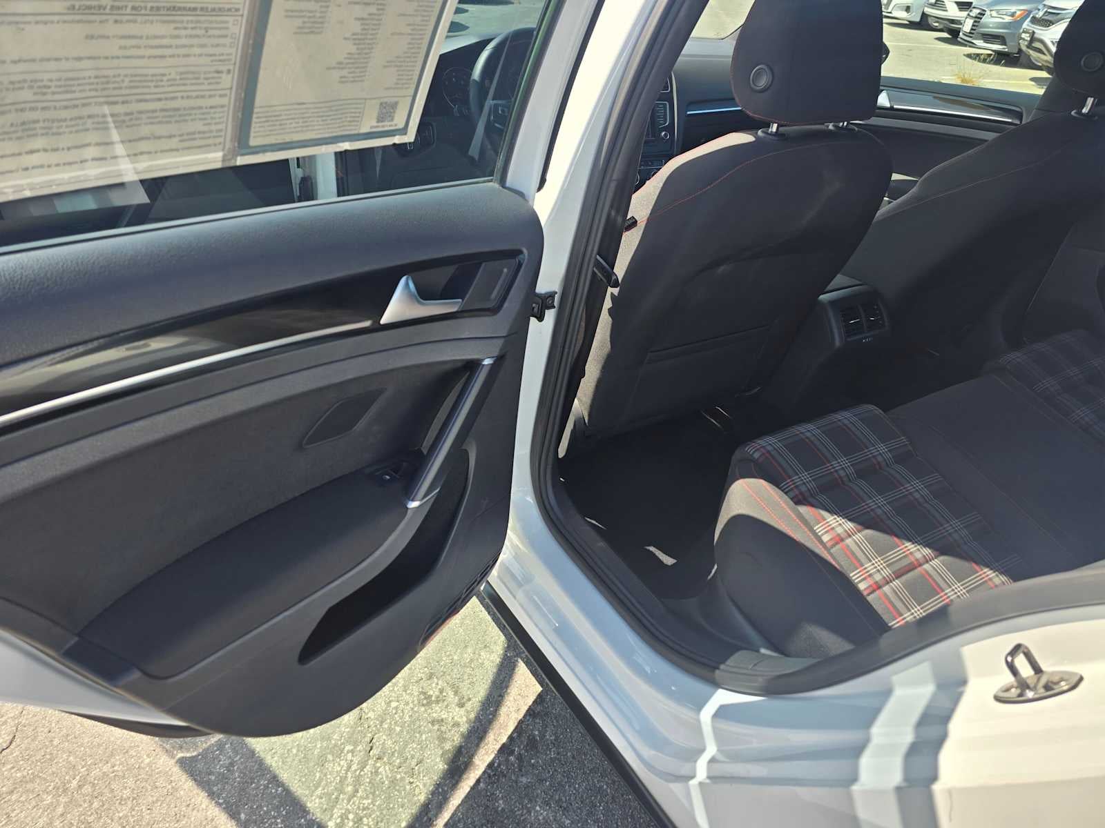 2015 Volkswagen Golf GTI SE