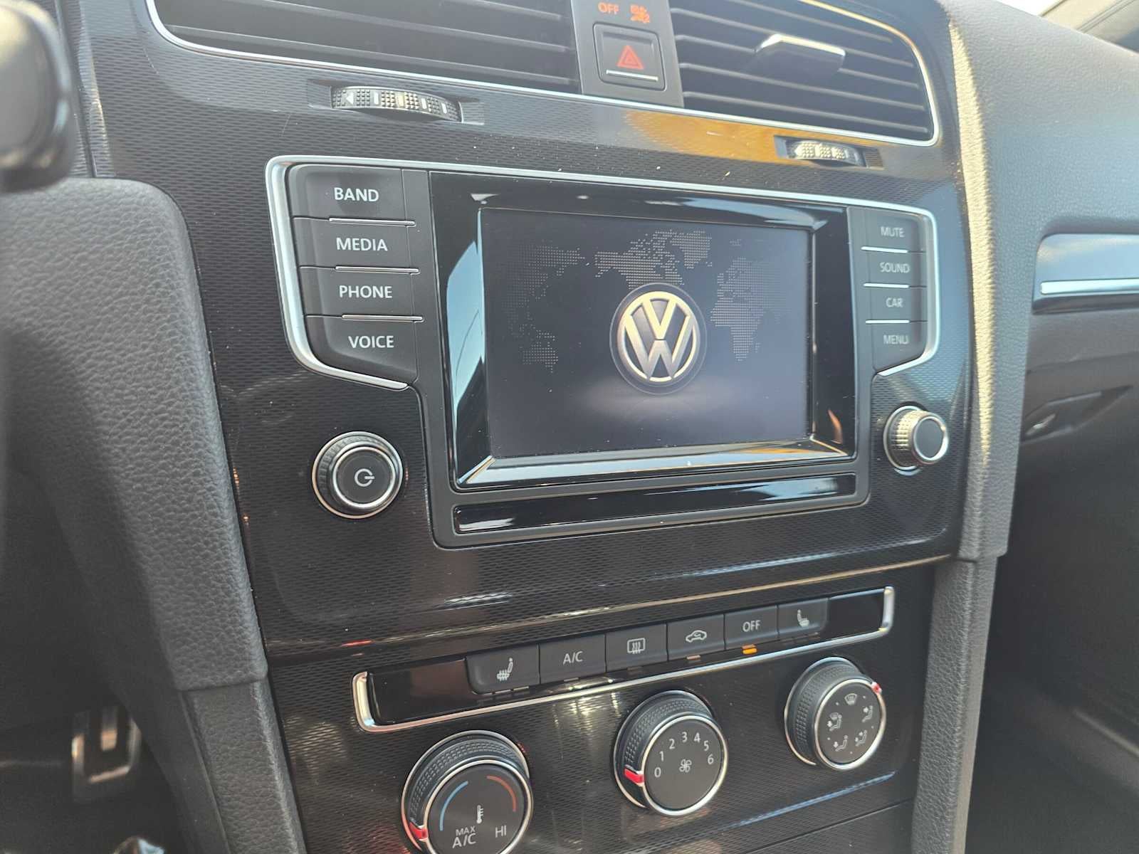 2015 Volkswagen Golf GTI SE