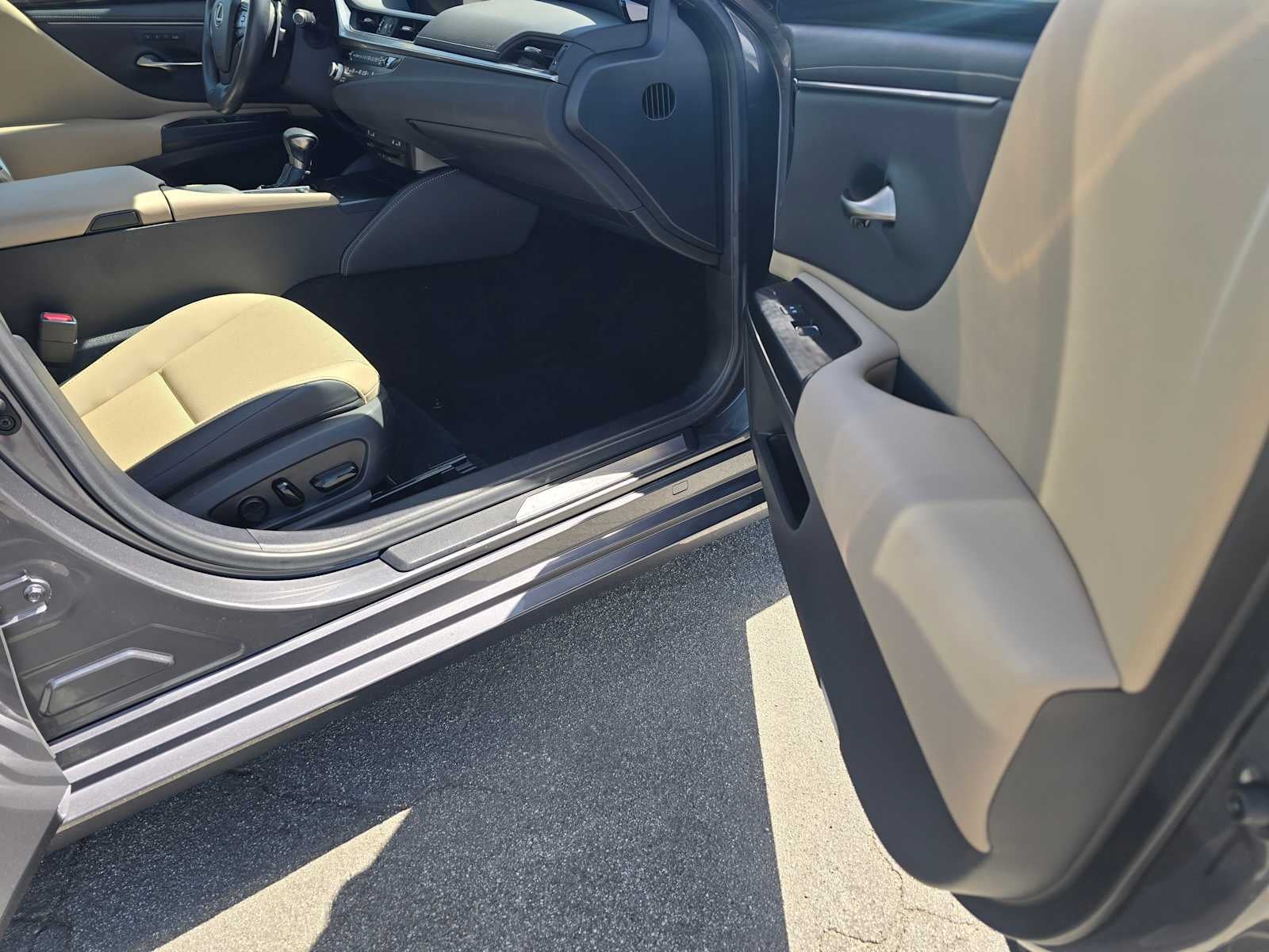 2021 Lexus ES 300h ES 300h