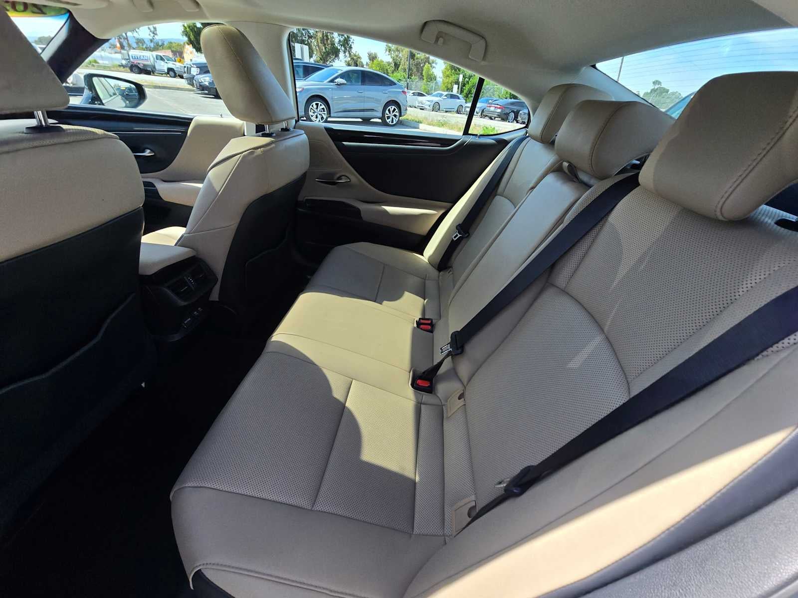 2021 Lexus ES 300h ES 300h