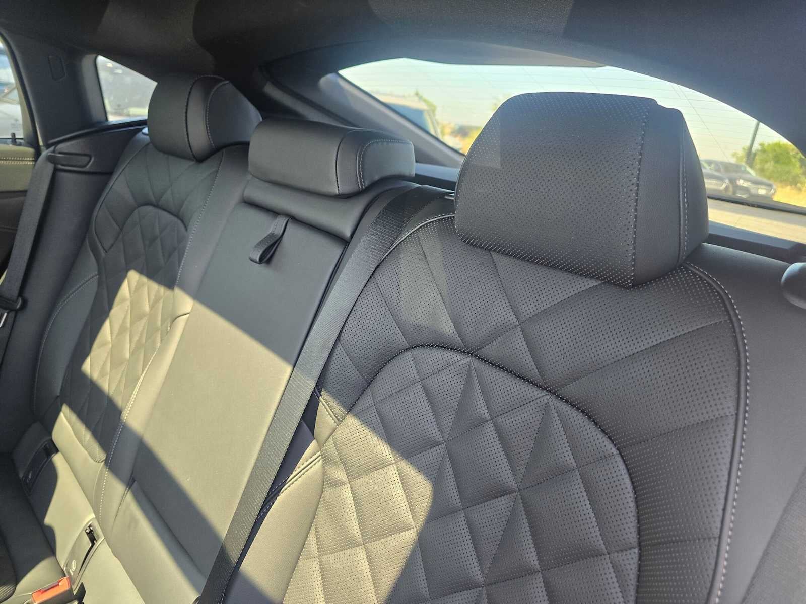 2025 BMW X6 xDrive40i xDrive40i