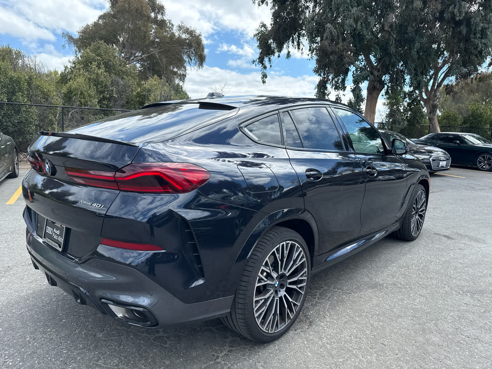 2025 BMW X6 xDrive40i xDrive40i