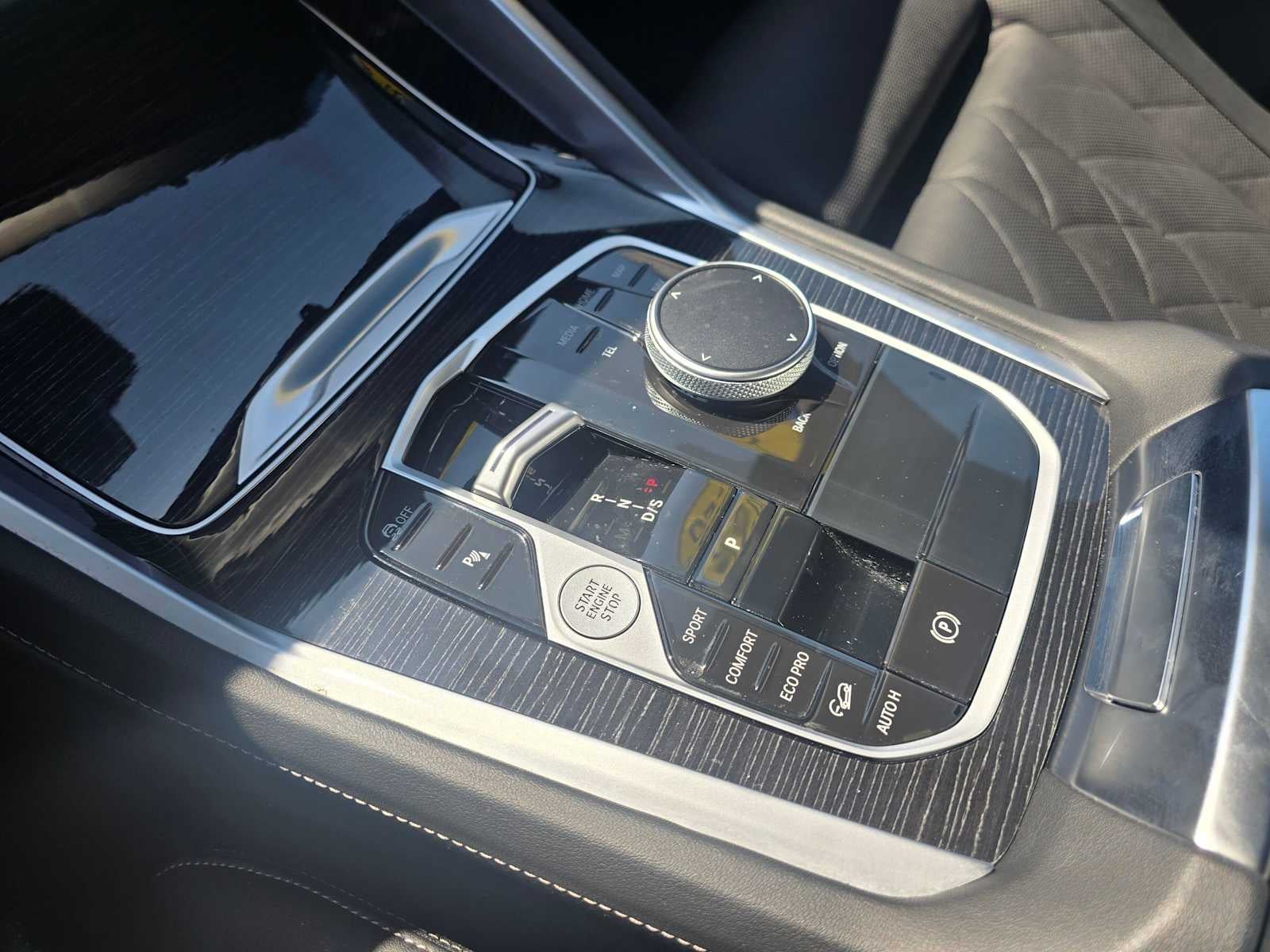 2025 BMW X6 xDrive40i xDrive40i