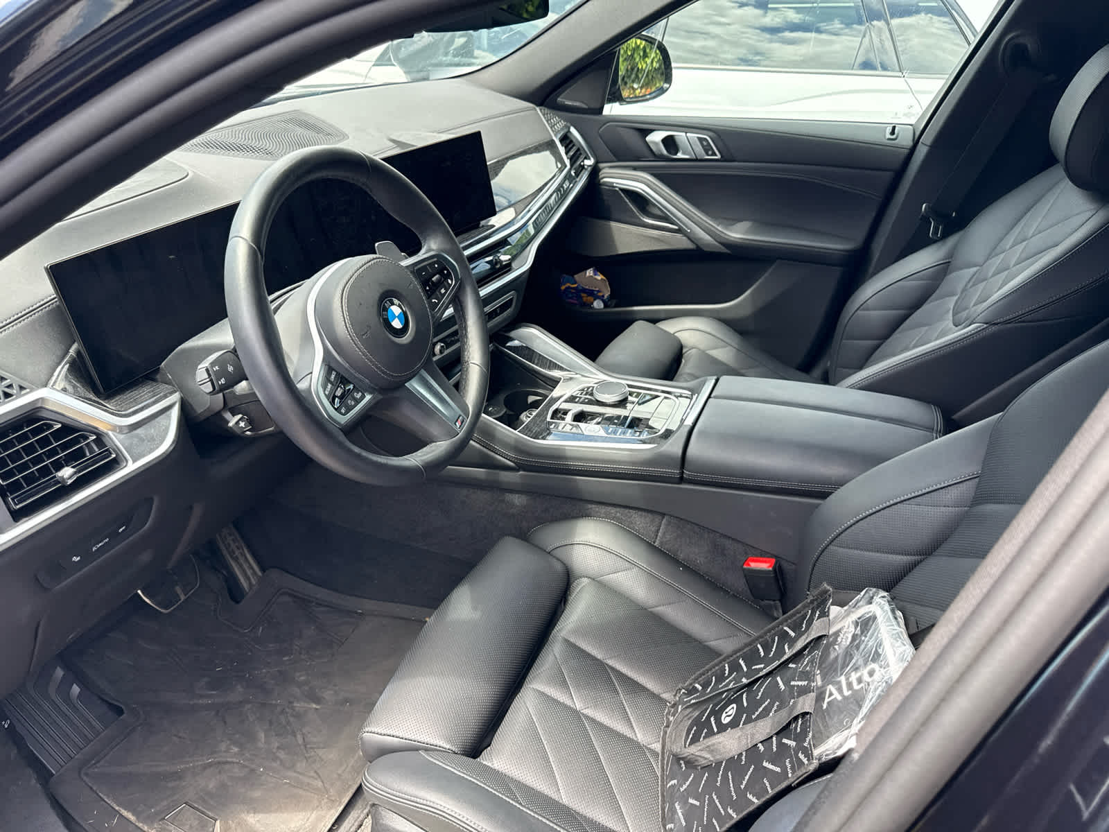 2025 BMW X6 xDrive40i xDrive40i