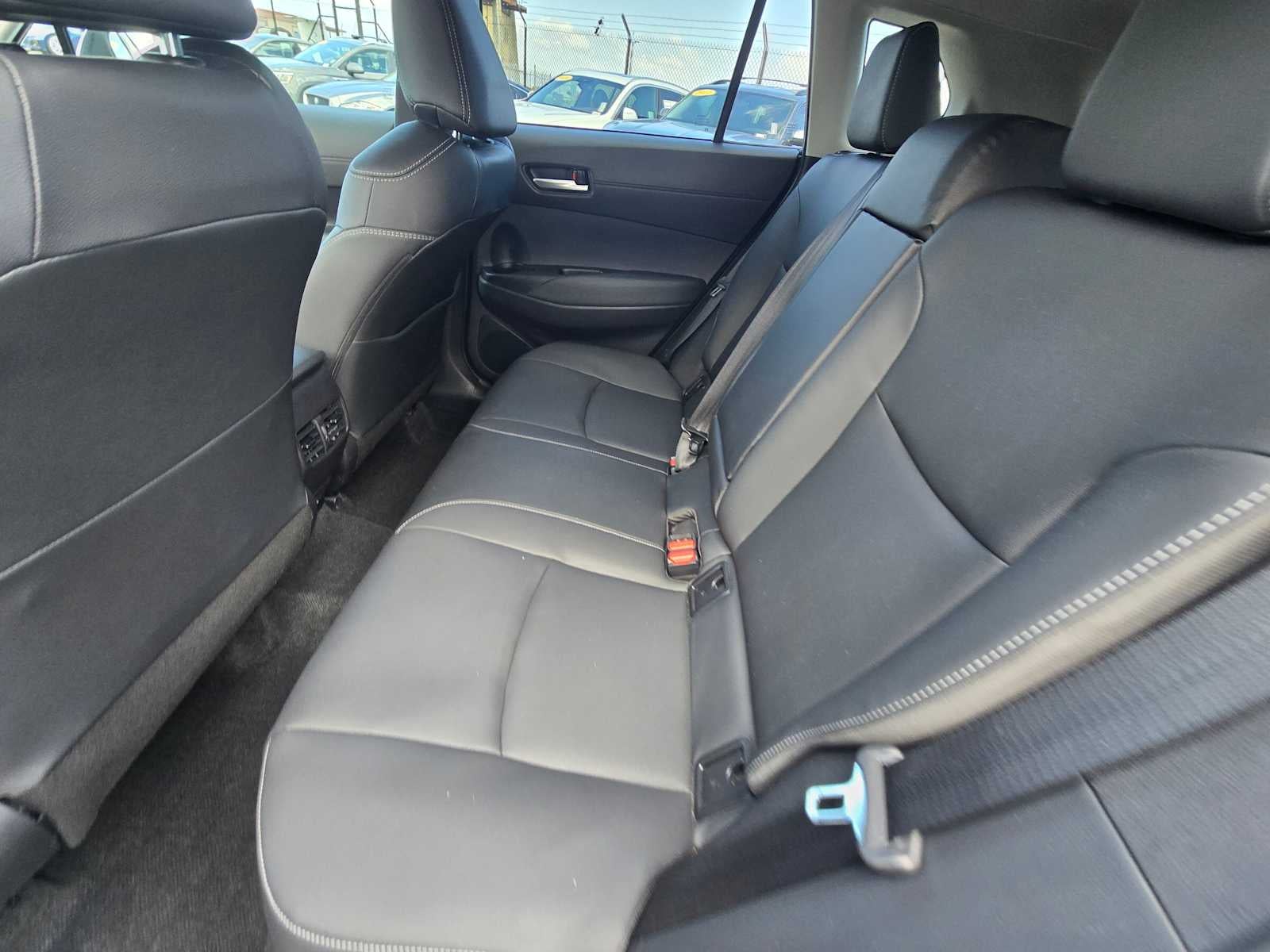 2025 Toyota Corolla Cross XLE